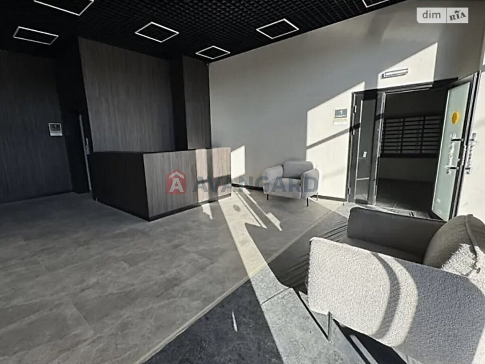 1 ��. ��������, 42/14/20 ��. �., 3/10 ������ ���� 1