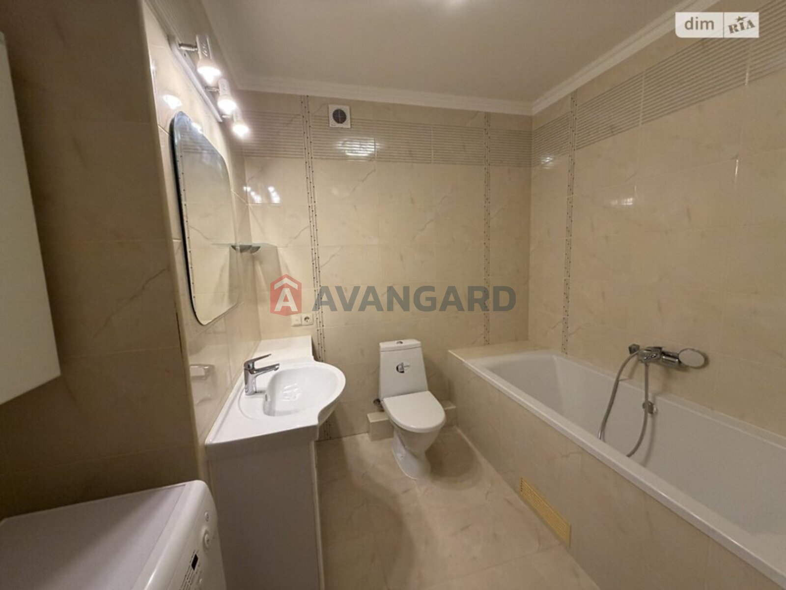 3 ��. ��������, 108/55/10 ��. �., 9/10 ������ ���� 12