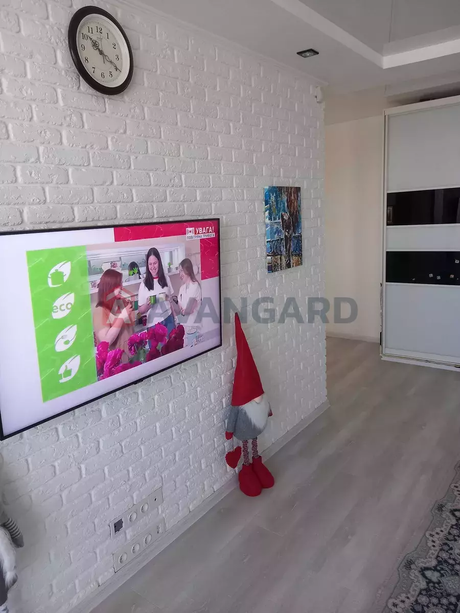 3 ��. ��������, 64/38/11 ��. �., 10/10 ������ ���� 3