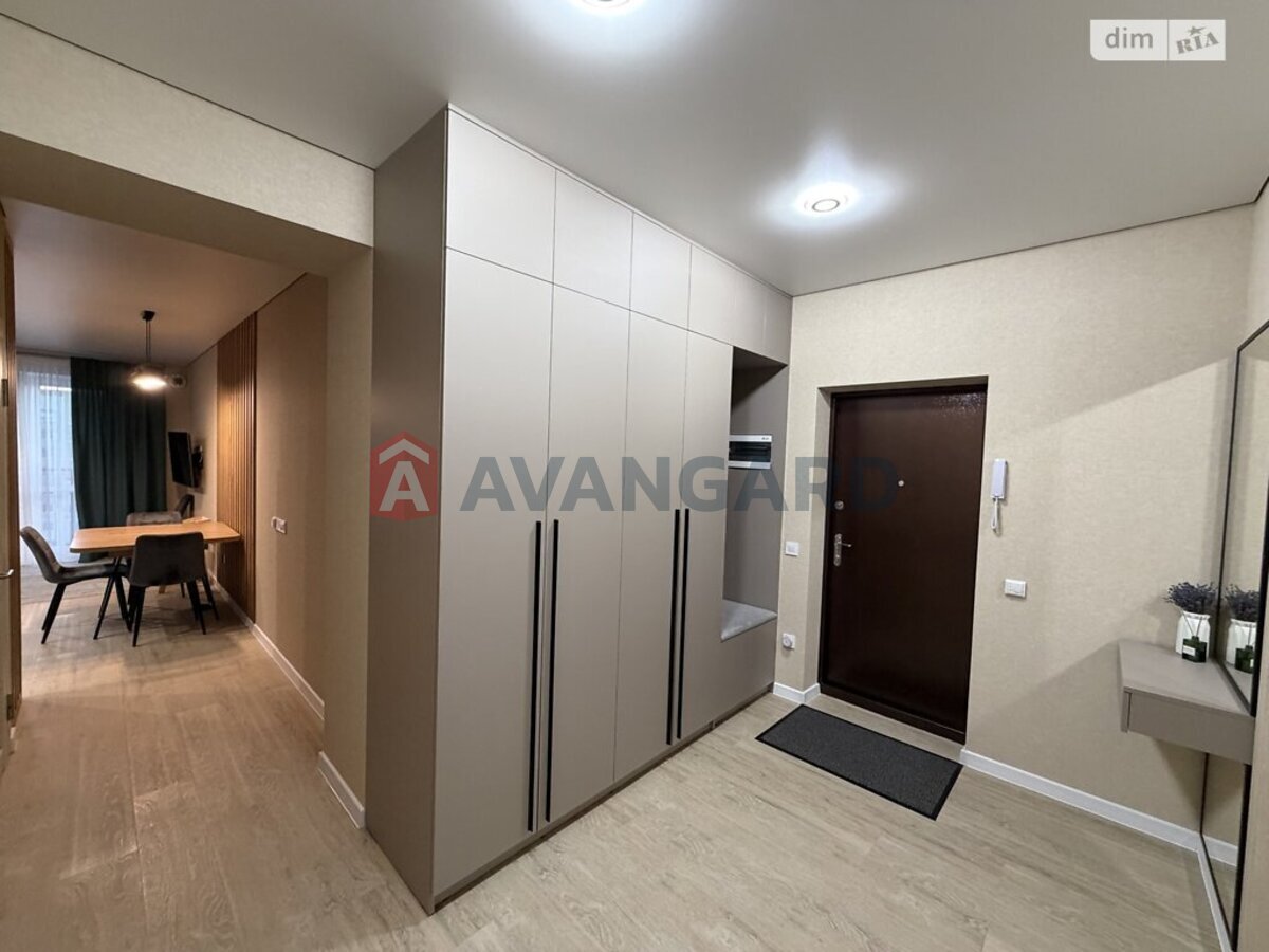 2 ��. ��������, 70/-/19 ��. �., 7/8 ������ ���� 21