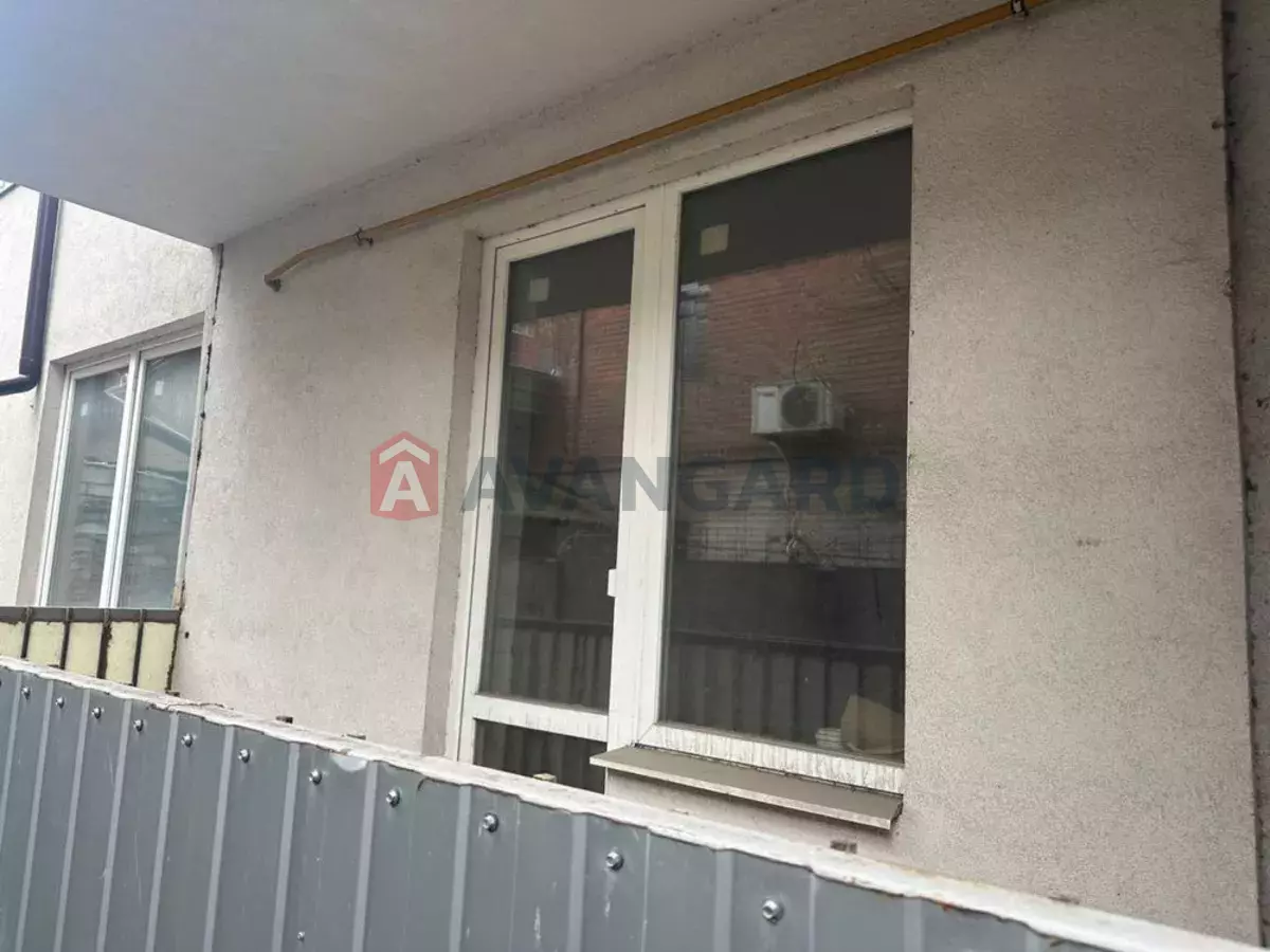 3 ��. ��������, 107/-/45 ��. �., 1/5 ������ ���� 1