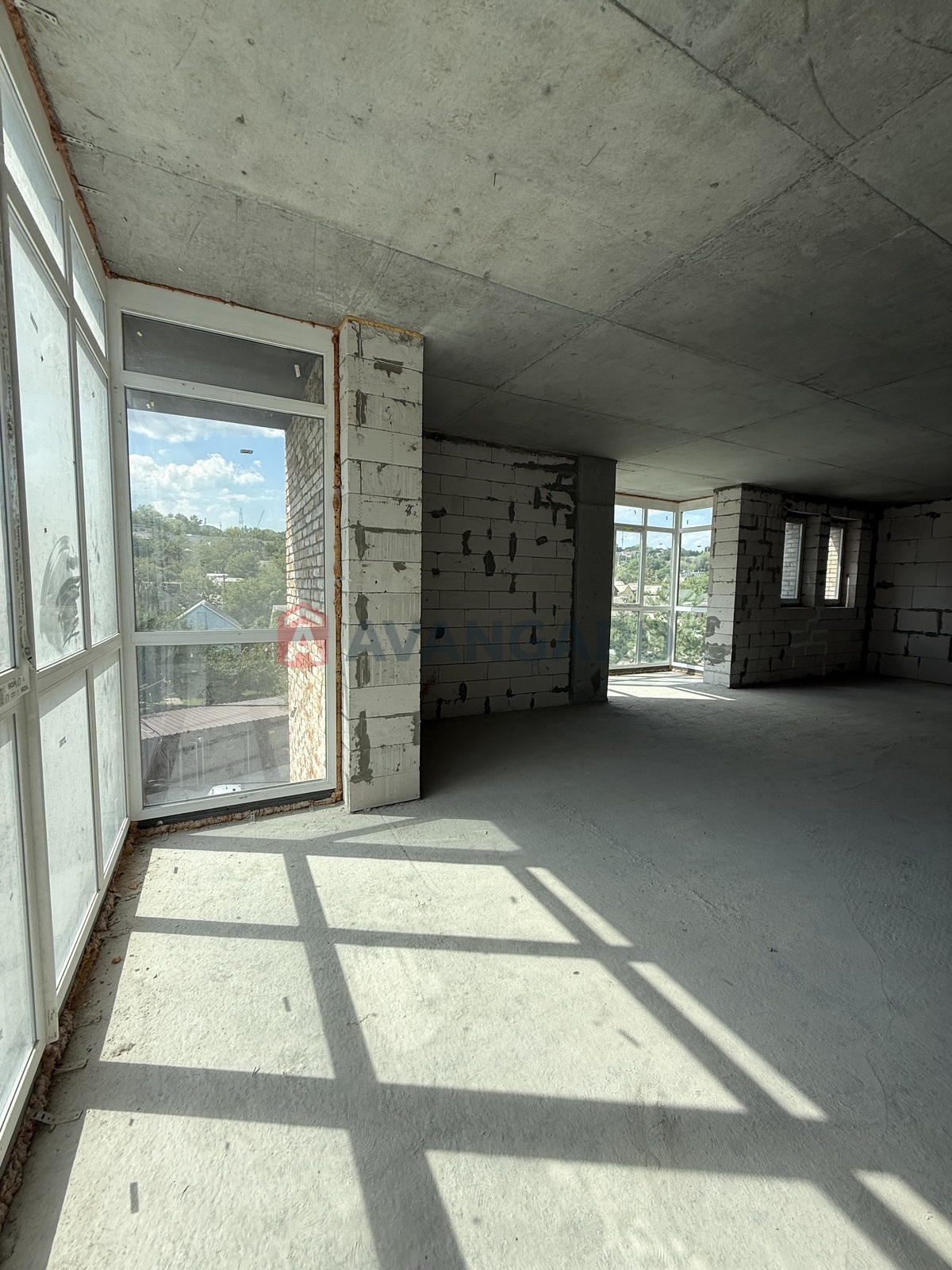 2 ��. ��������, 60/-/- ��. �., 3/4 ������ ���� 4