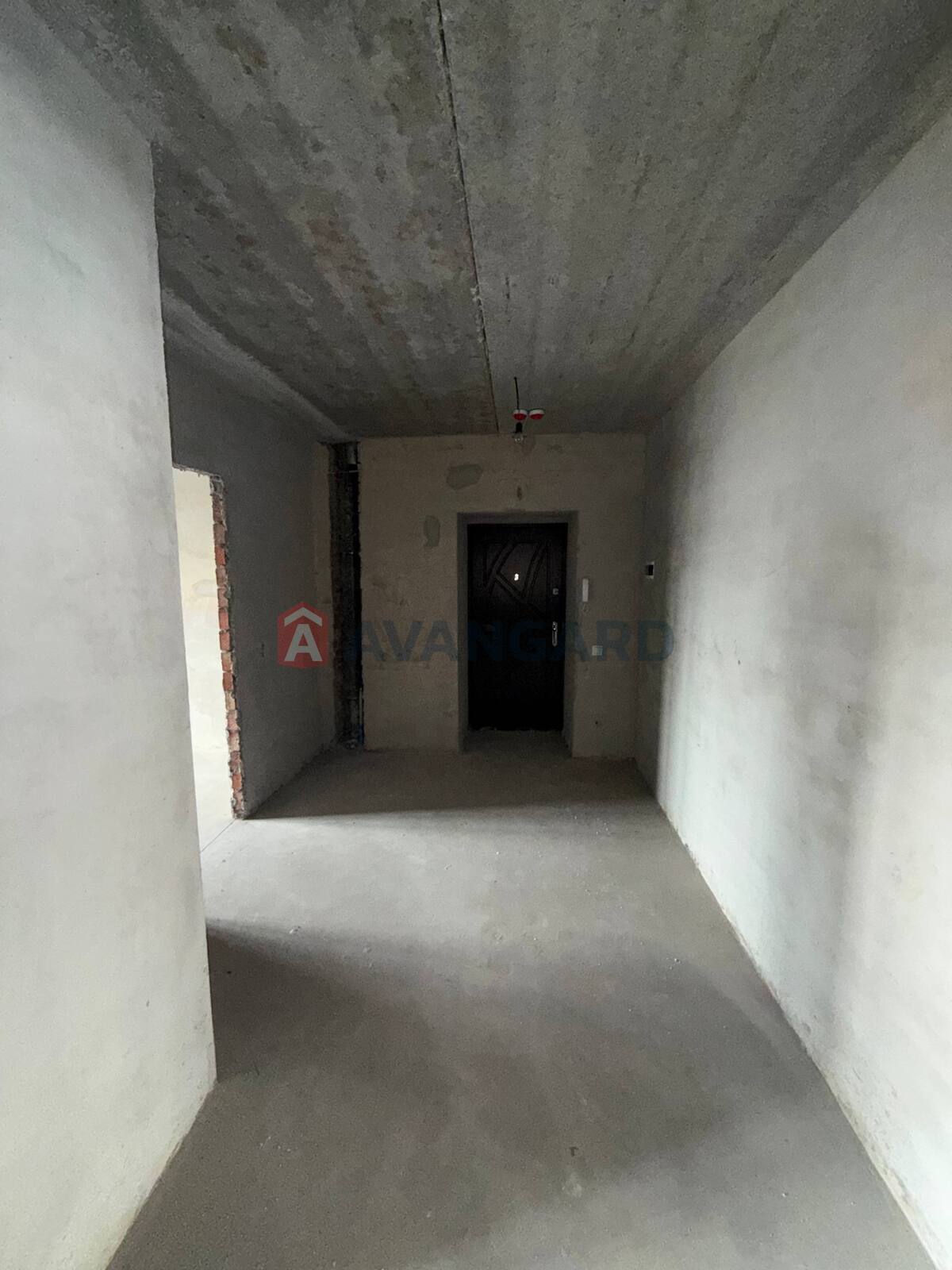 2 ��. ��������, 80.7/40/17 ��. �., 6/10 ������ ���� 7