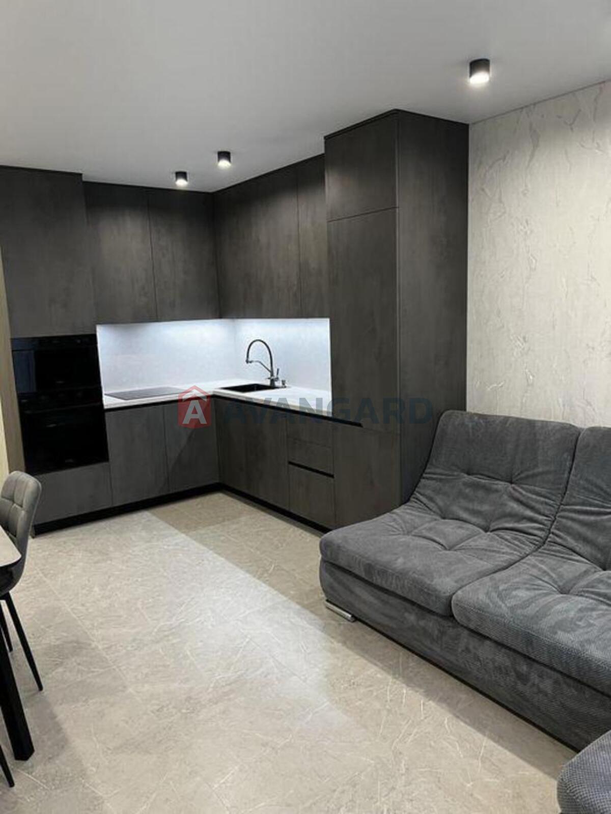 1 ��. ��������, 57/-/23 ��. �., 20/25 ������ ���� 1