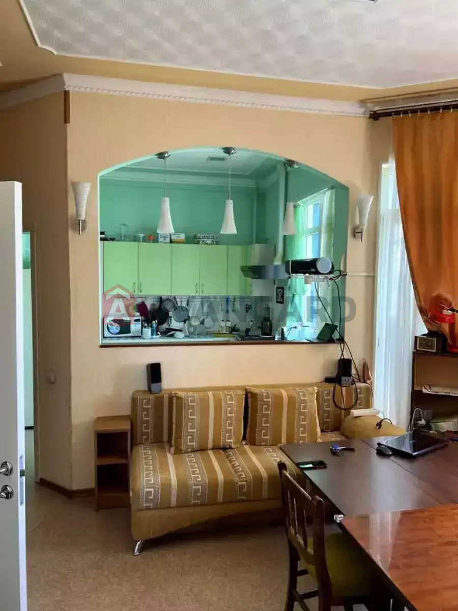 3 . , 70/-/- . ., 7/9   3