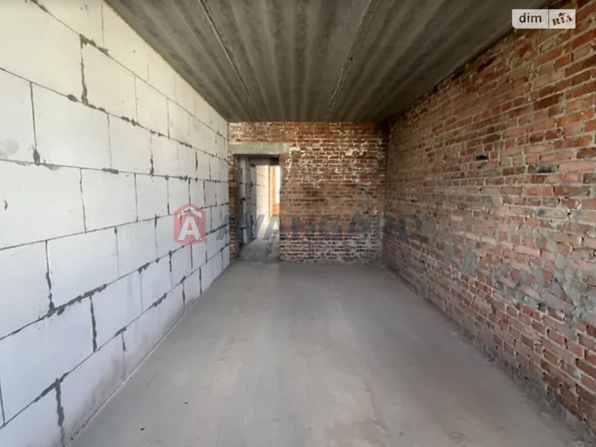 1 ��. ��������, 48/20/18 ��. �., 3/11 ������ ���� 8