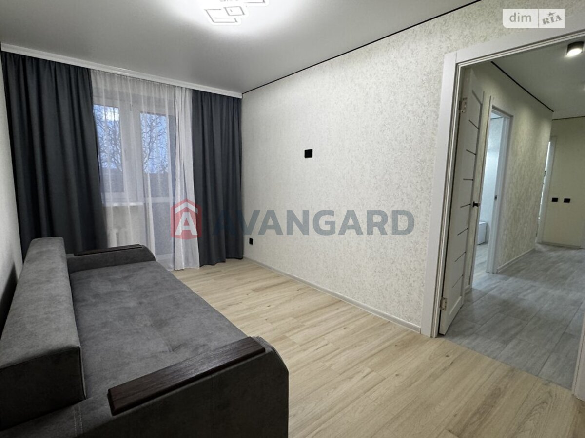 2 ��. ��������, 50/28/8 ��. �., 4/9 ������ ���� 17