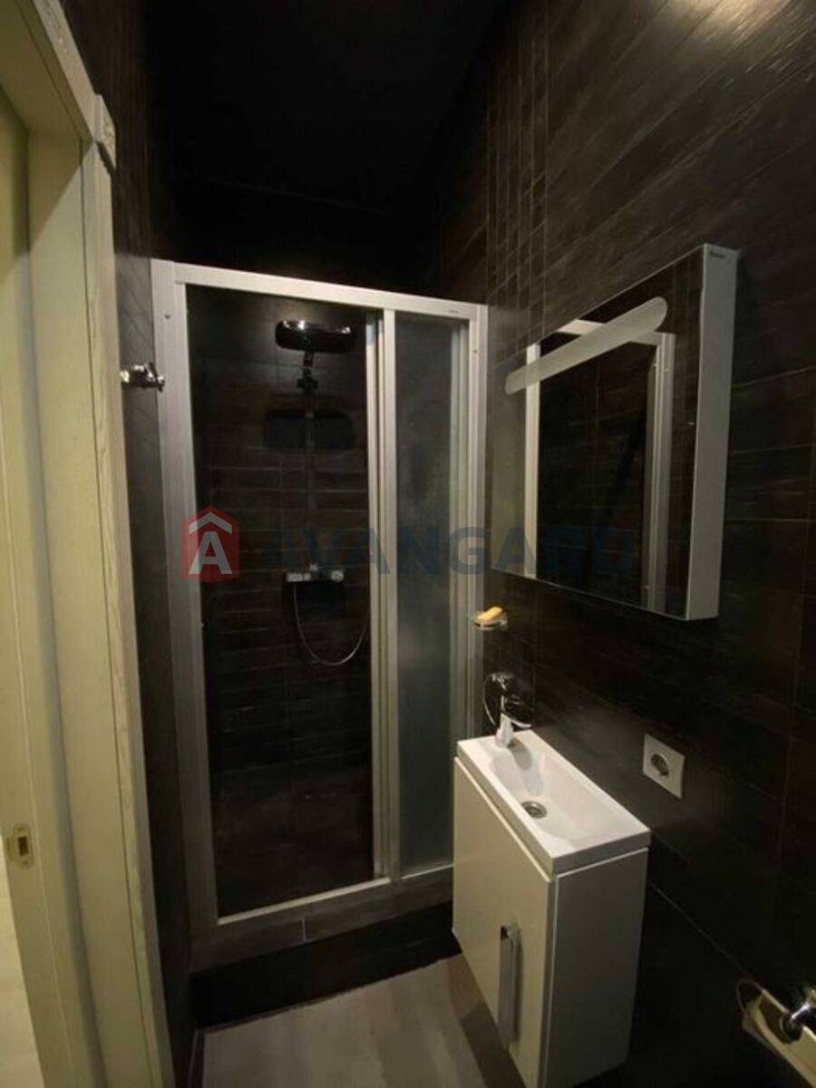 3 ����. ��������, 92/60/16 ��. �., 18/22 ���� ���� 20