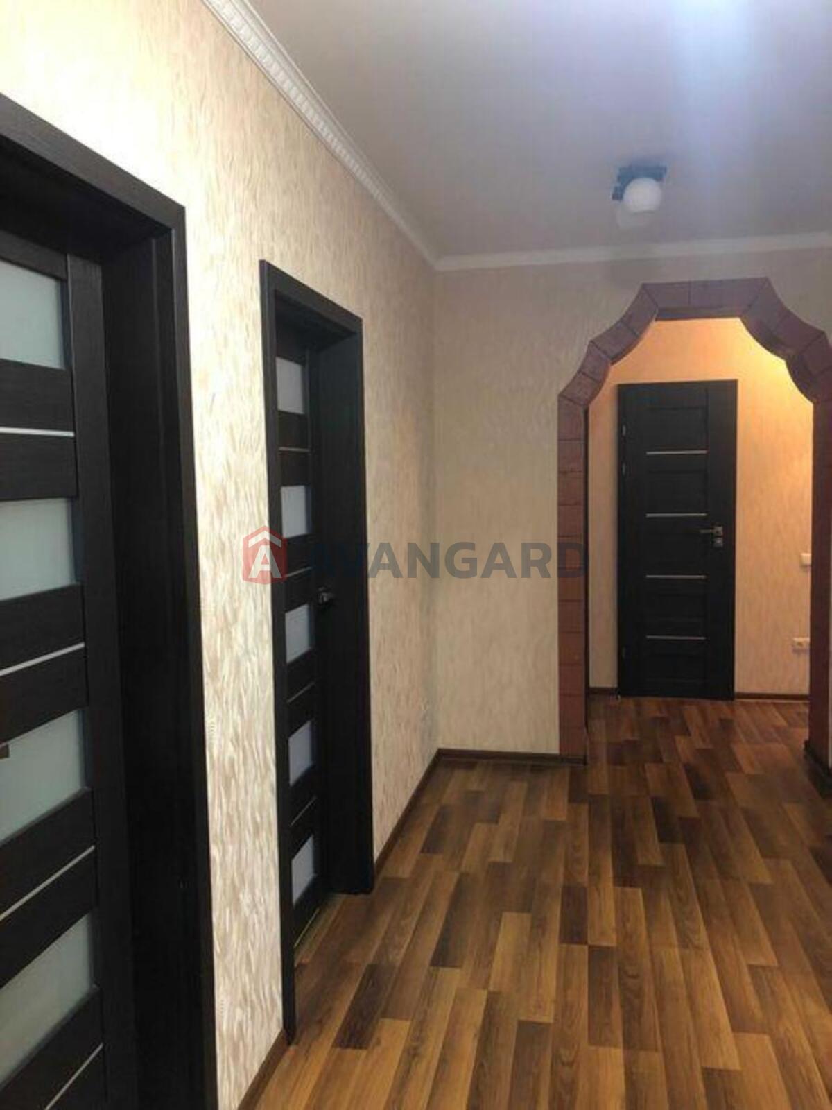 3 ��. ��������, 73/-/9 ��. �., 7/8 ������ ���� 5