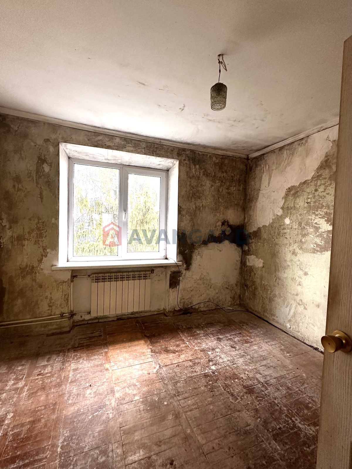 4 ��. ��������, 79,4/9,6/46,3 ��. �., 4/4 ������ ���� 9