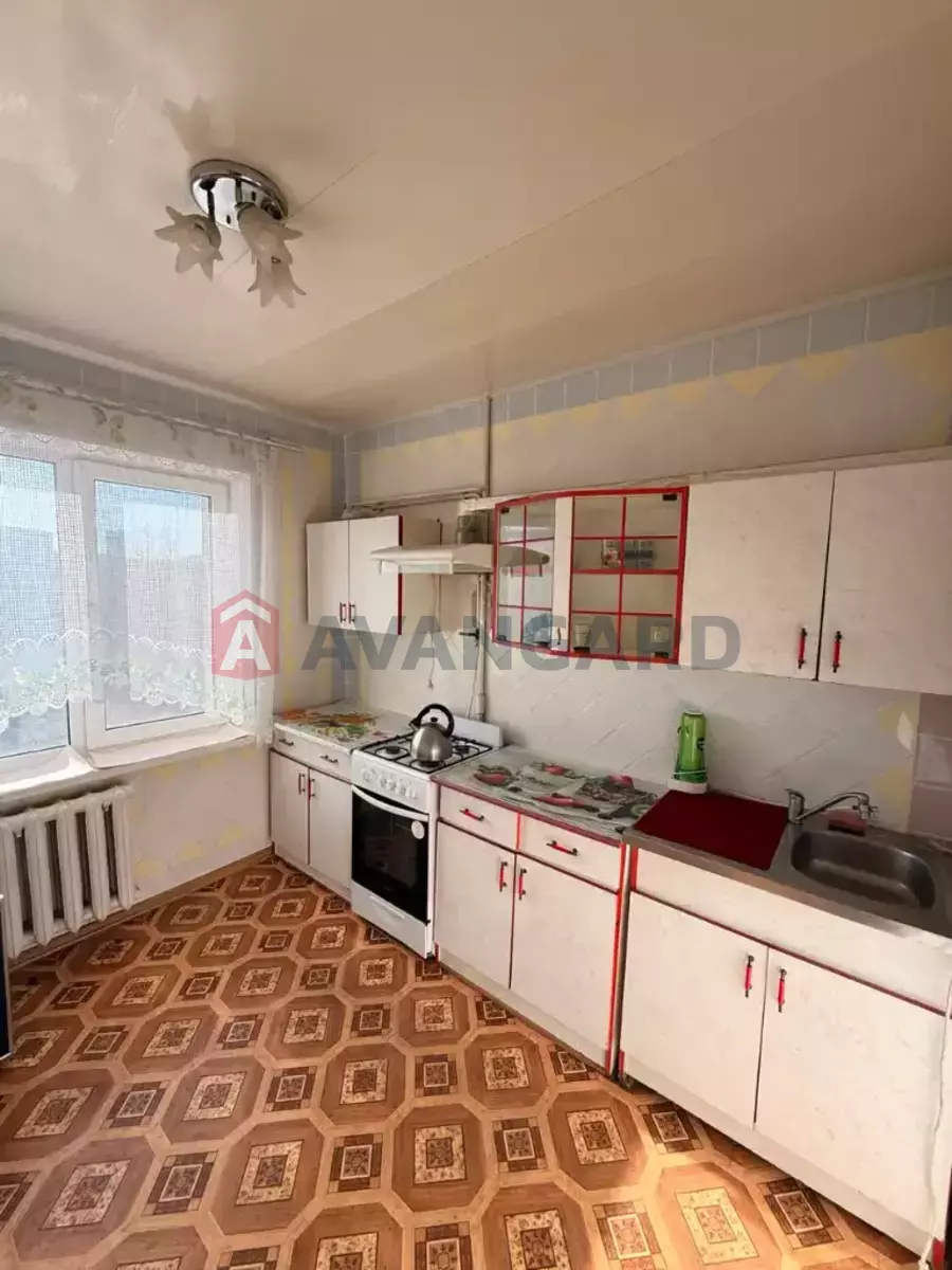 3 ��. ��������, 65/-/8 ��. �., 7/9 ������ ���� 2