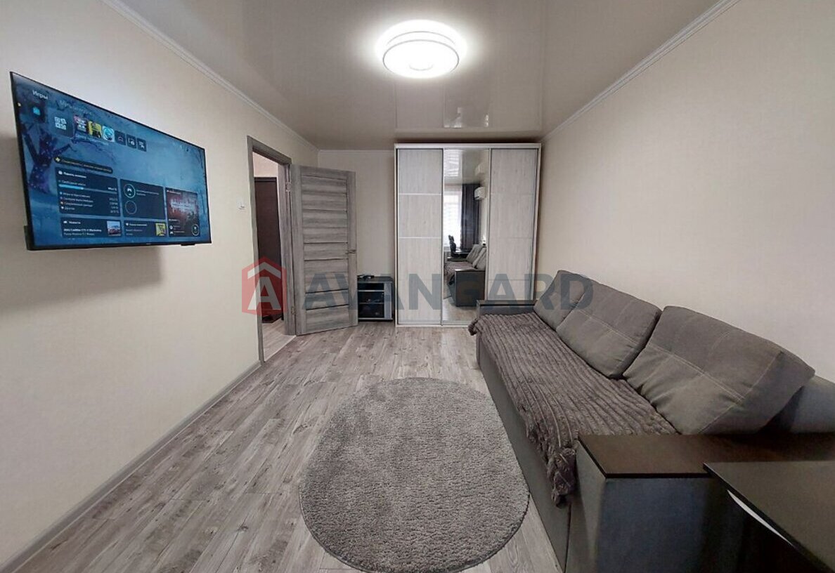 1 ��. ��������, 32/17/7 ��. �., 9/9 ������ ���� 5