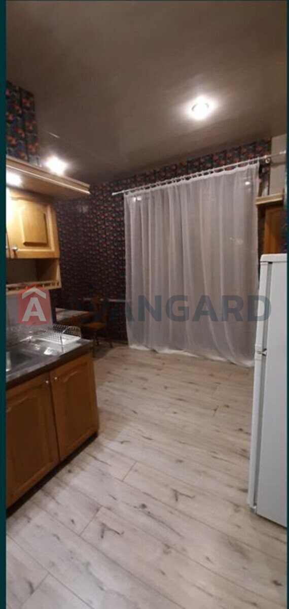 3 ����. ��������, 76/-/12 ��. �., 3/5 ���� ���� 4