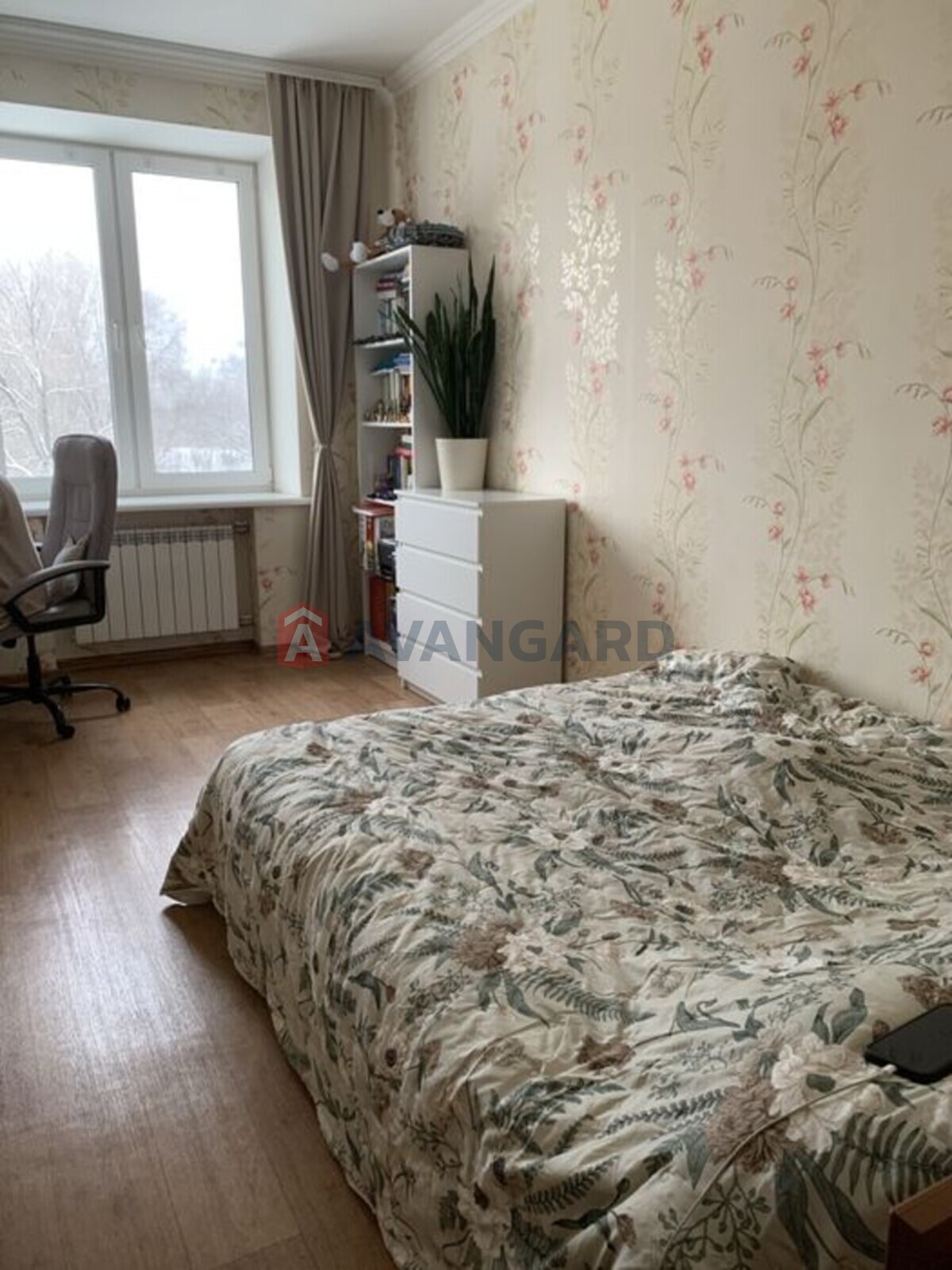 2 ����. ��������, 52/-/7 ��. �., 4/4 ���� ���� 7