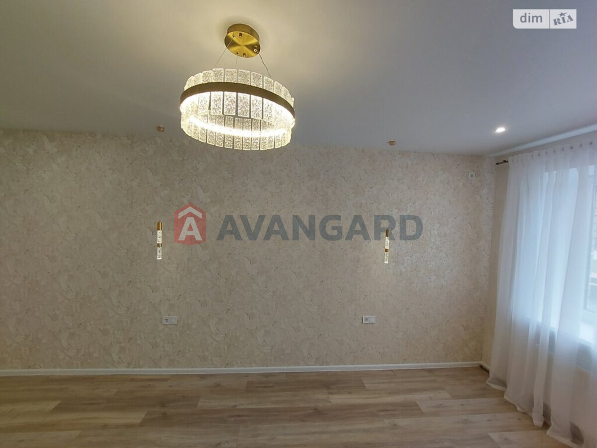 3 ��. ��������, 86/57/12 ��. �., 2/5 ������ ���� 12