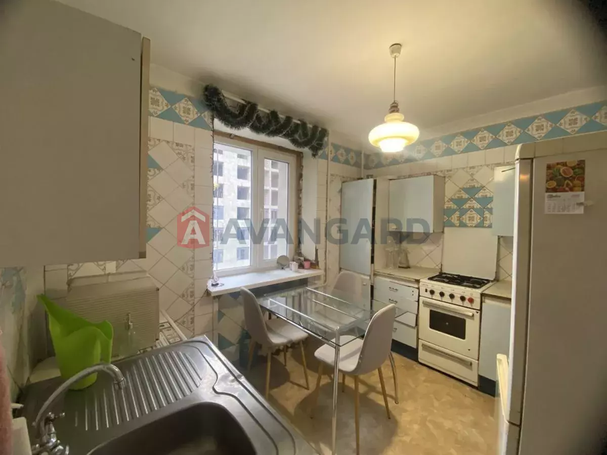 3 ��. ��������, 70/-/8 ��. �., 10/14 ������ ���� 2