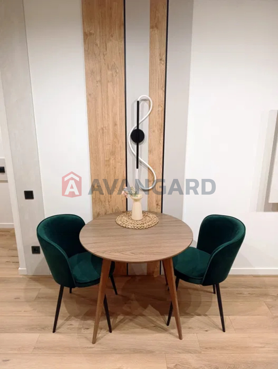 1 ��. ��������, 42/-/18 ��. �., 16/25 ������ ���� 18