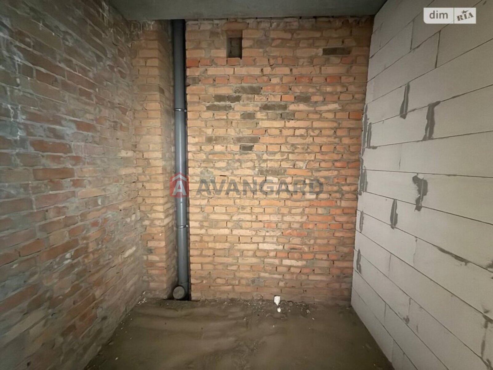 3 ����. ��������, 83/40/15 ��. �., 2/6 ���� ���� 11