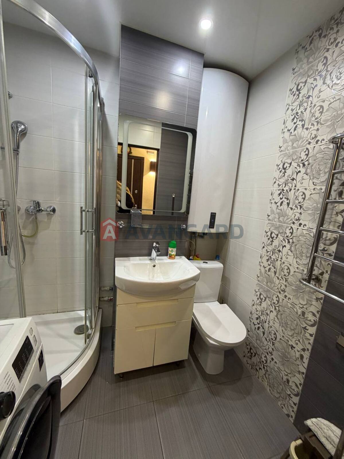 2 ����. ��������, 44/-/6 ��. �., 4/5 ���� ���� 9