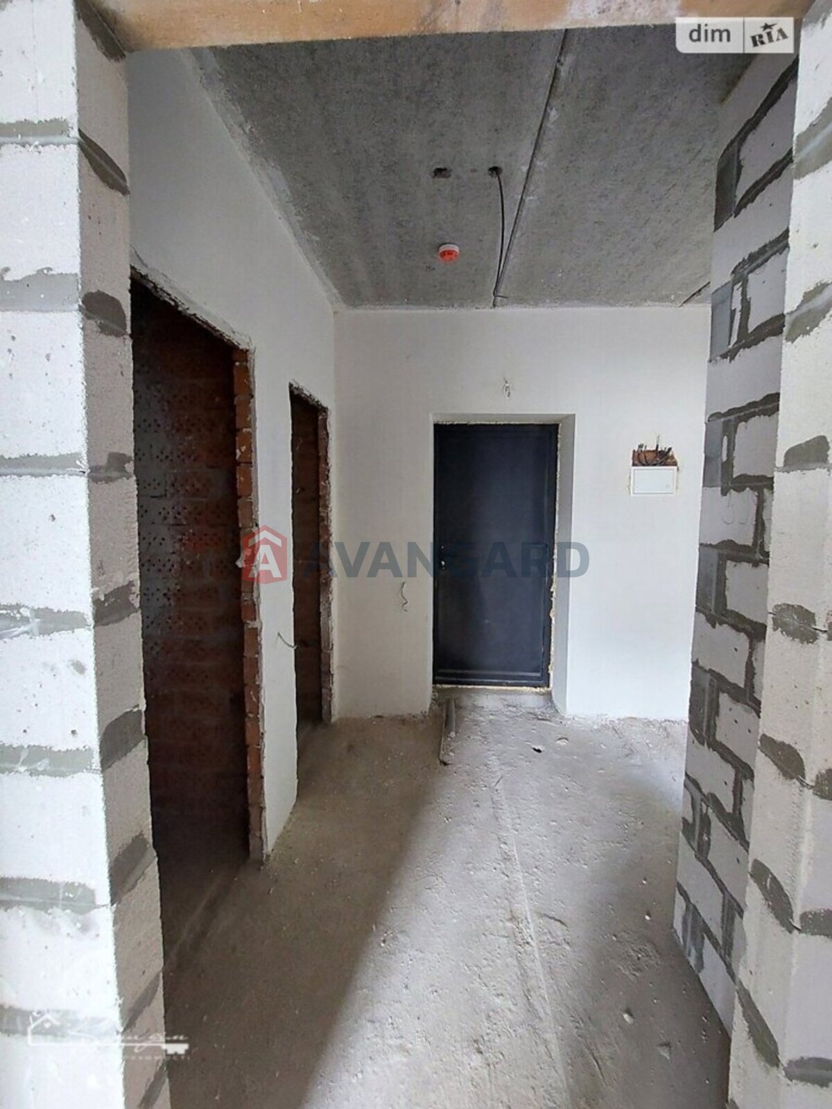 2 ��. ��������, 80/-/- ��. �., 7/10 ������ ���� 7