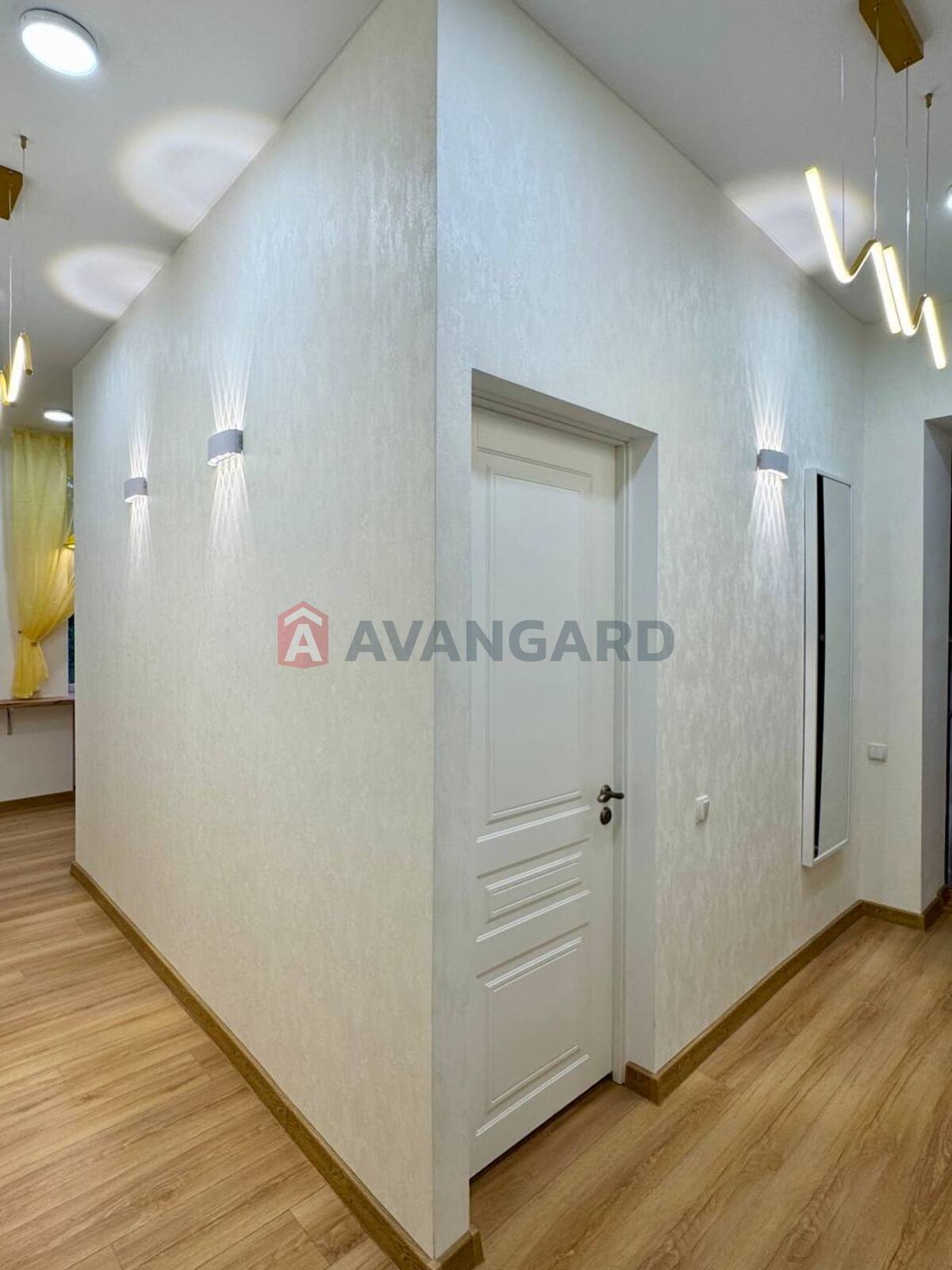 3 . , 70/-/8 . ., 4/5   17