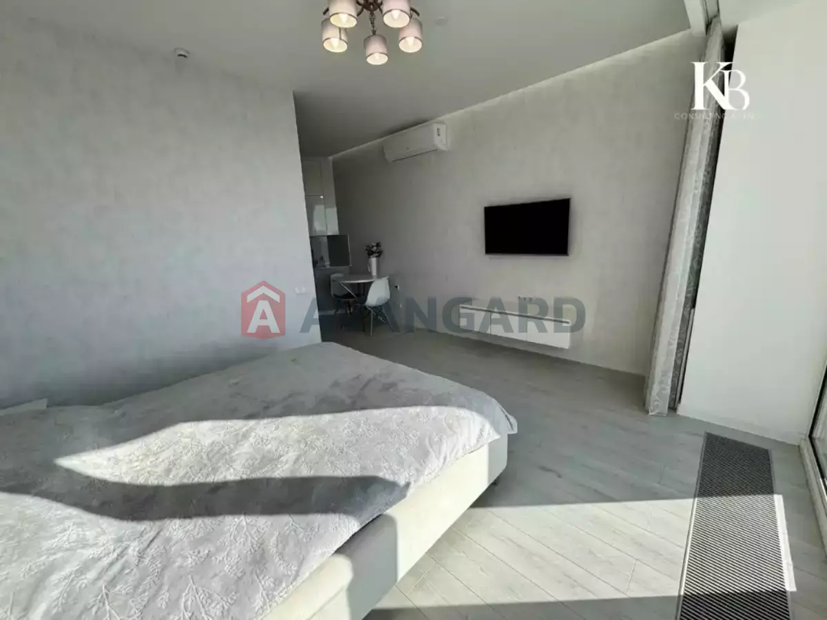 1 ��. ��������, 44/-/17 ��. �., 15/26 ������ ���� 13