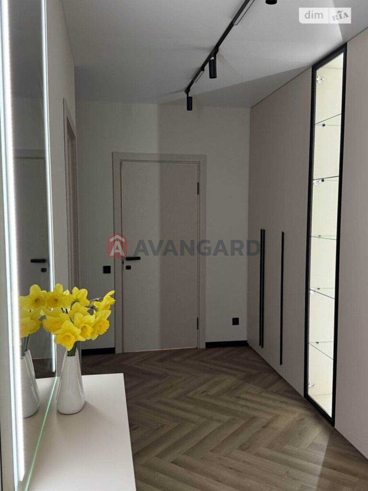 2 ��. ��������, 72/-/- ��. �., 2/10 ������ ���� 14