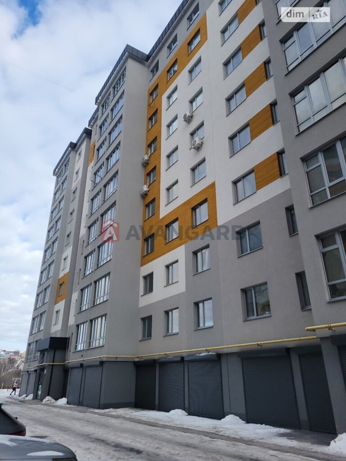 1 ��. ��������, 48/17/22 ��. �., 10/10 ������ ���� 8