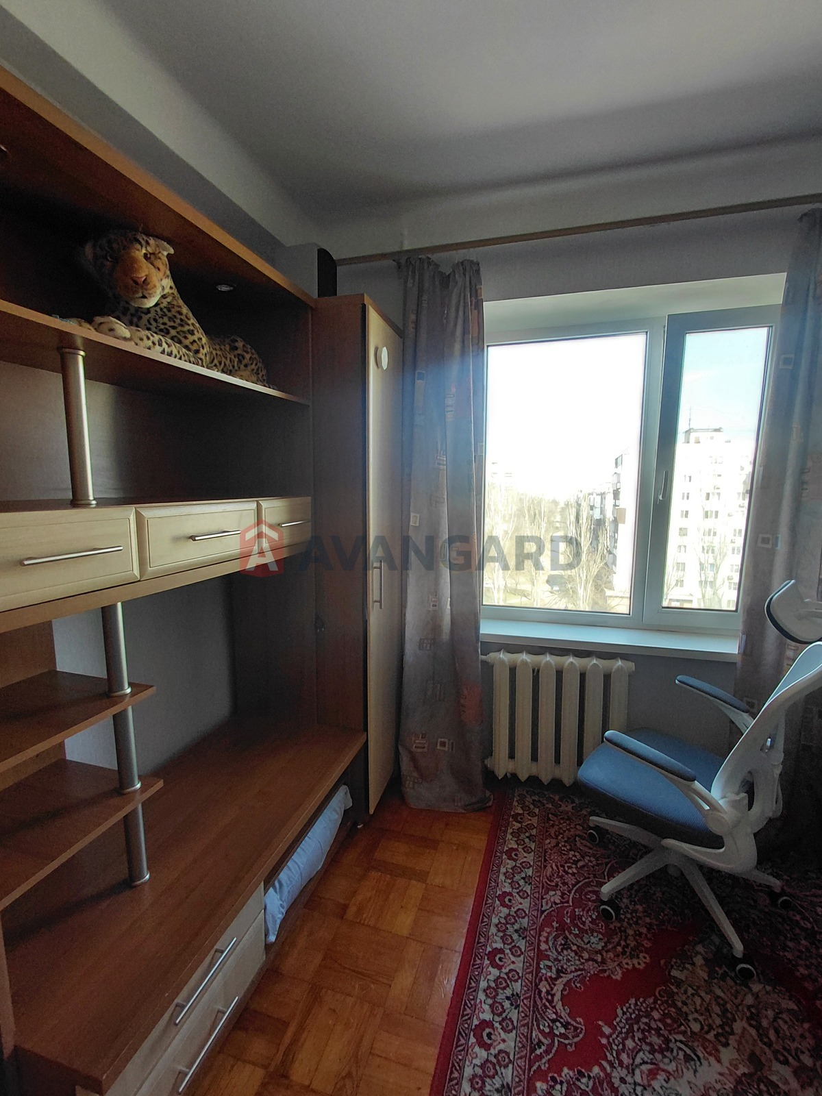 2 ��. ��������, 50/-/8 ��. �., 8/9 ������ ���� 4