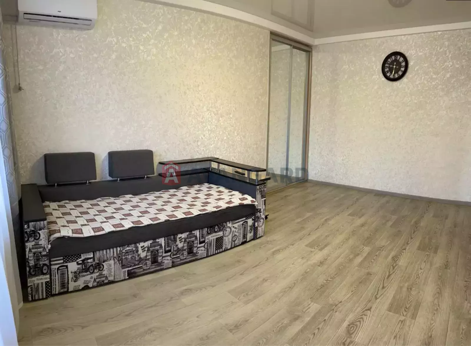 1 ����. ��������, 28,5/15/5 ��. �., 1/5 ���� ���� 6