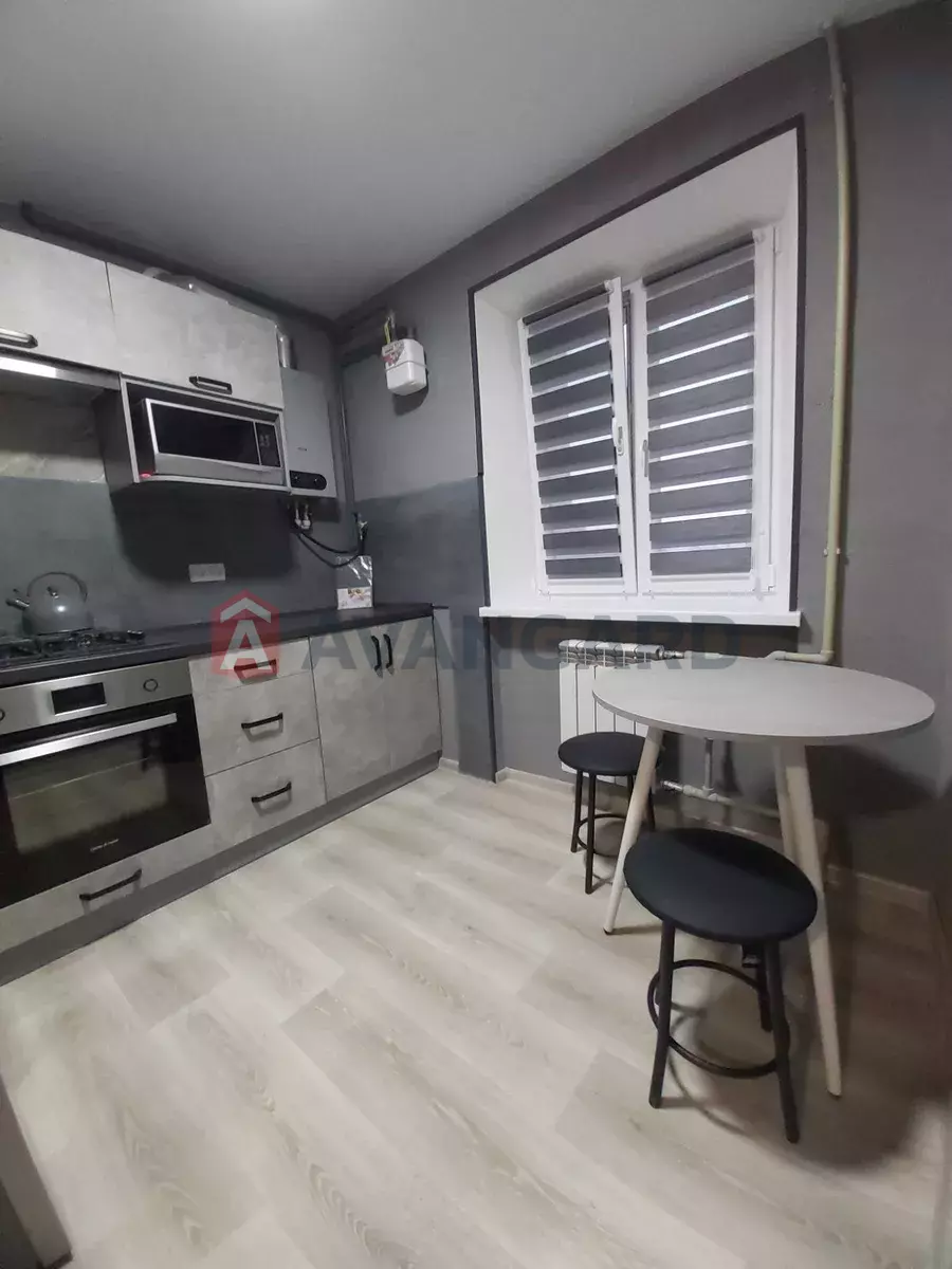 1 ��. ��������, 33/-/6 ��. �., 4/5 ������ ���� 1