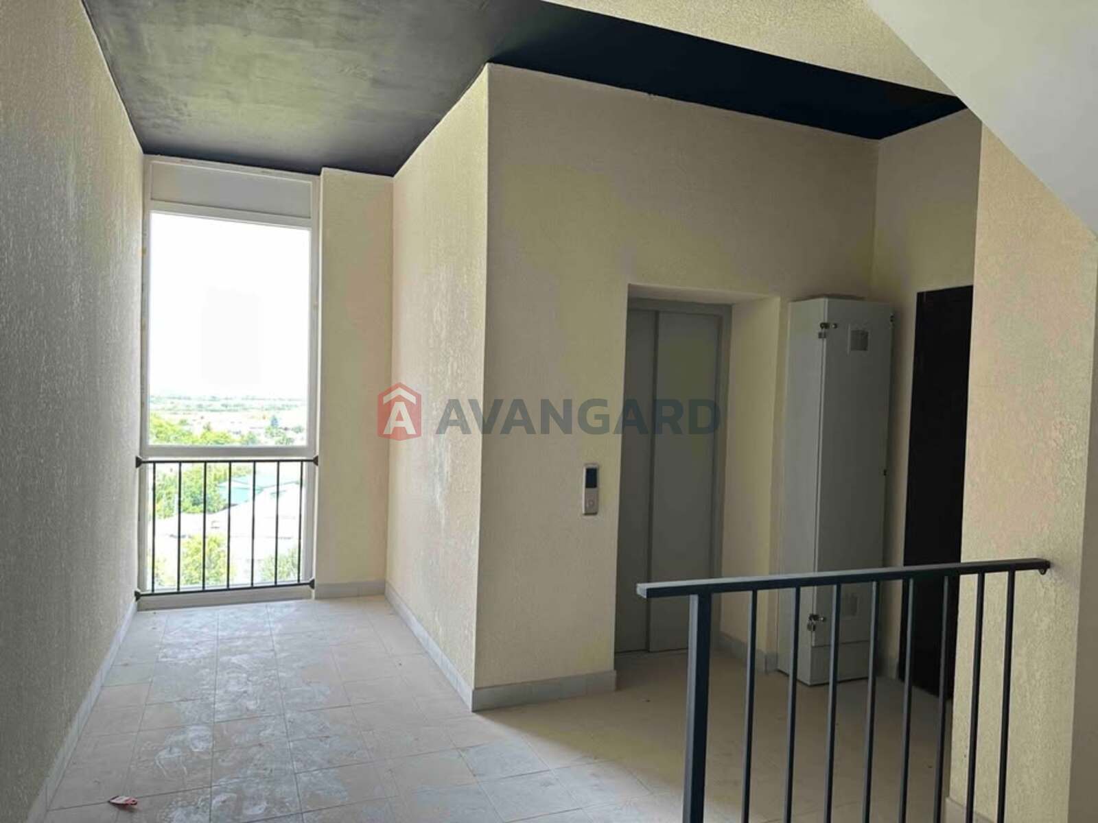 1 ����. ��������, 49,8/-/18,5 ��. �., 10/11 ���� ���� 1