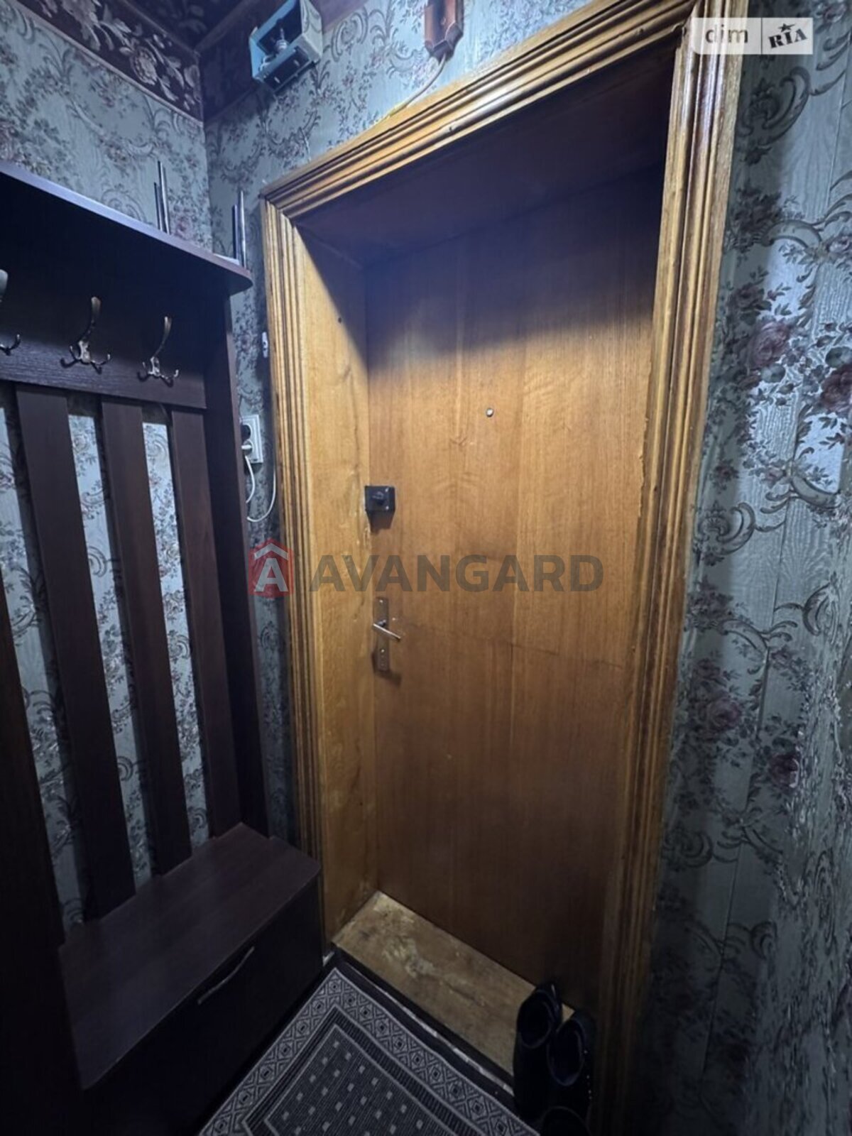 1 ��. ��������, 30/14/6 ��. �., 3/5 ������ ���� 7