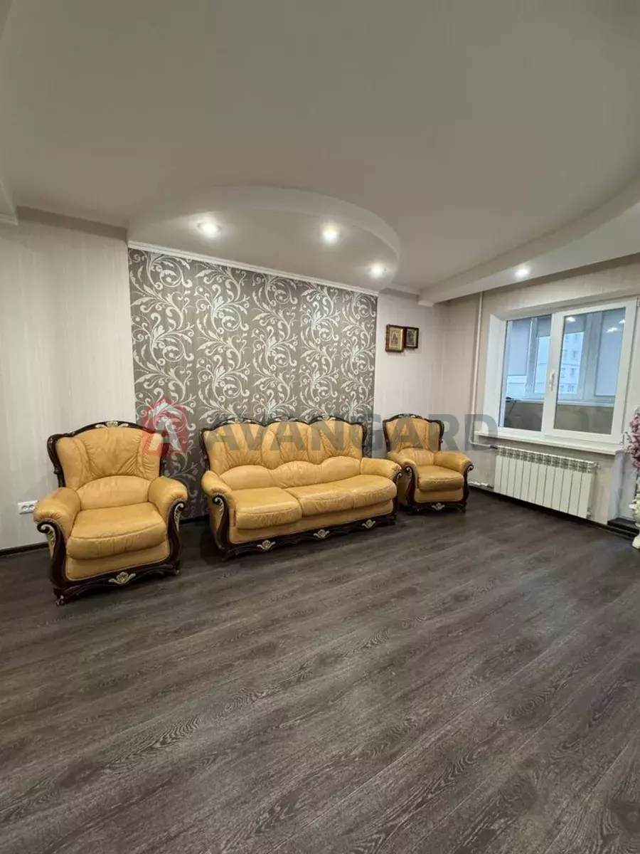 1 . , 38/-/9 . ., 4/9   10