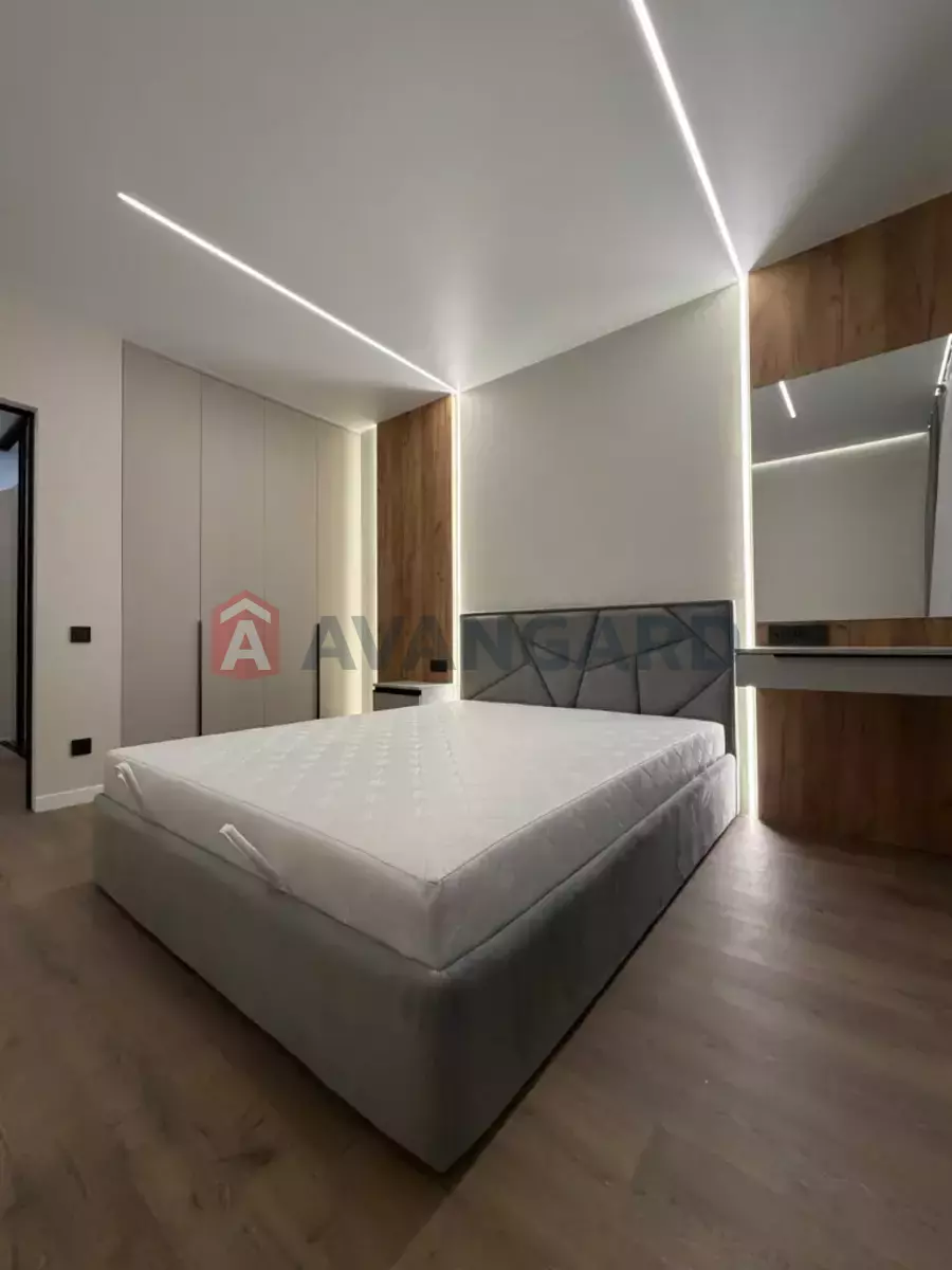 1 ��. ��������, 44/17/15 ��. �., 5/10 ������ ���� 2