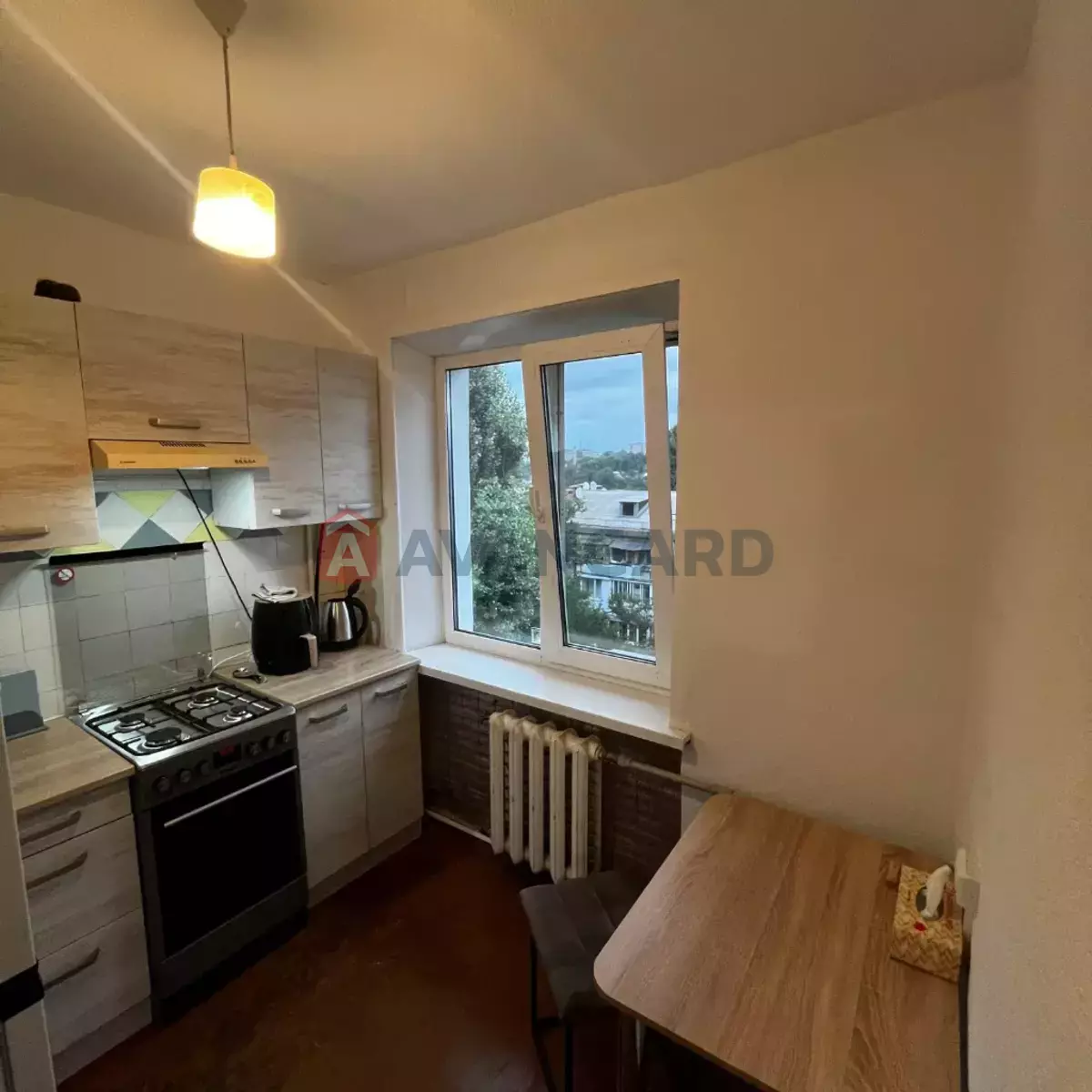 1 ��. ��������, 31/-/- ��. �., 5/5 ������ ���� 6