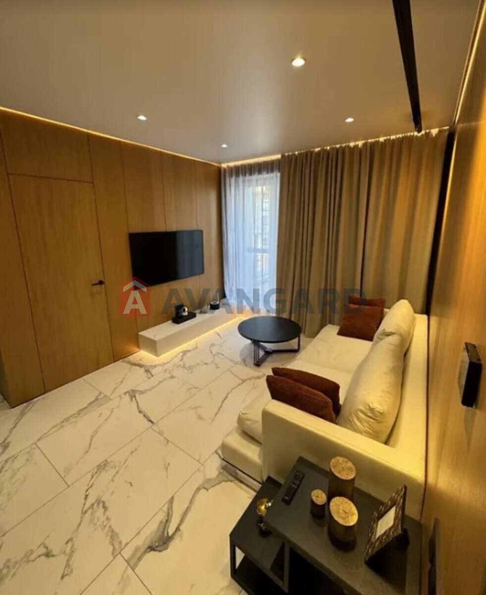 3 ��. ��������, 61/-/- ��. �., 5/17 ������ ���� 5