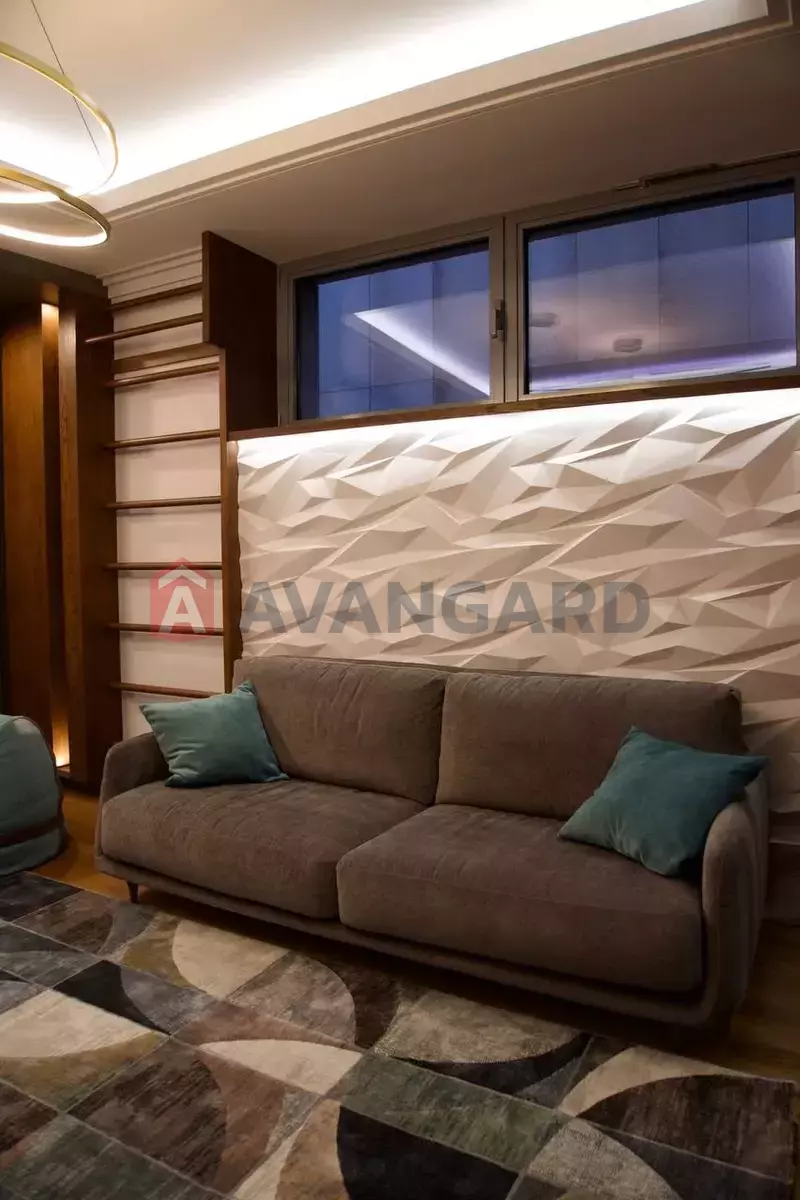 3 ��. ��������, 270/-/50 ��. �., 3/7 ������ ���� 18