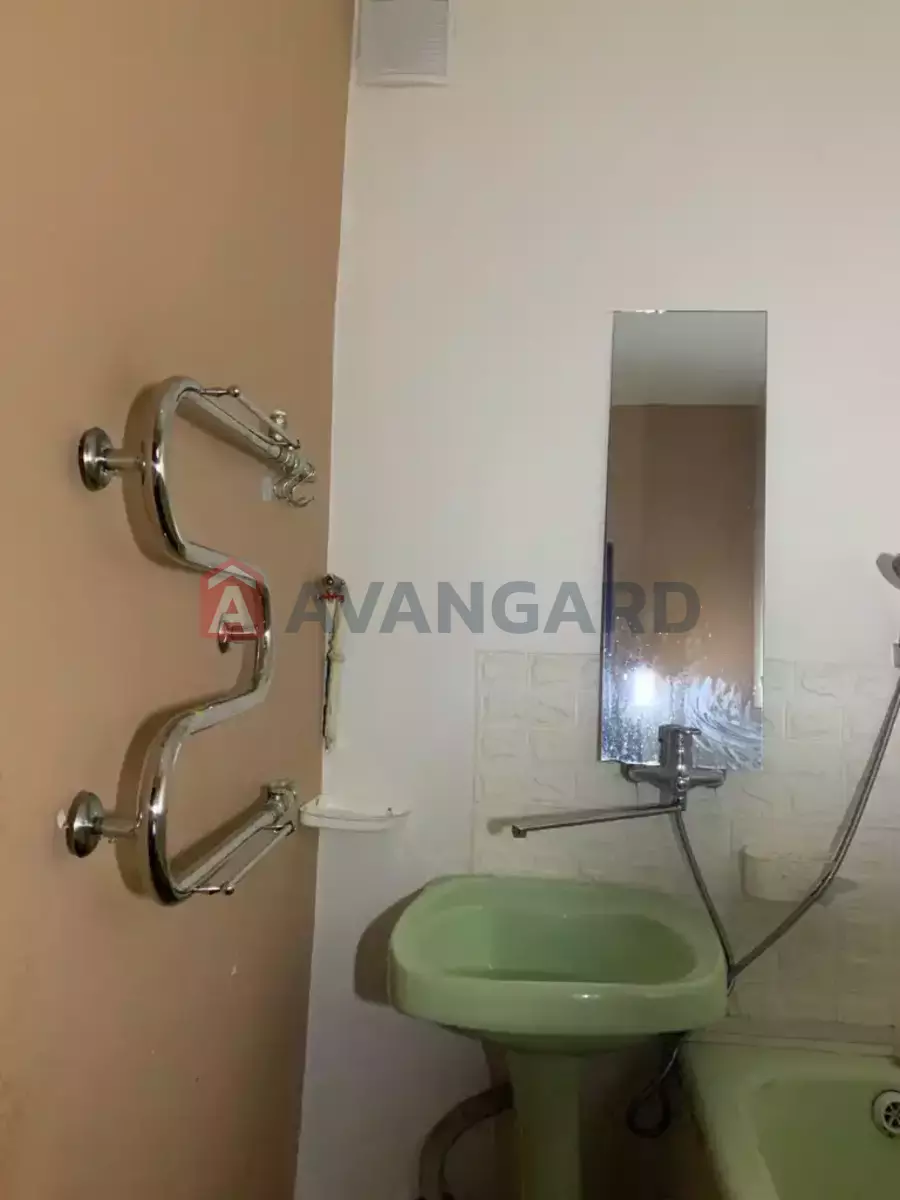 2 ����. ��������, 75/46/14 ��. �., 4/4 ���� ���� 8