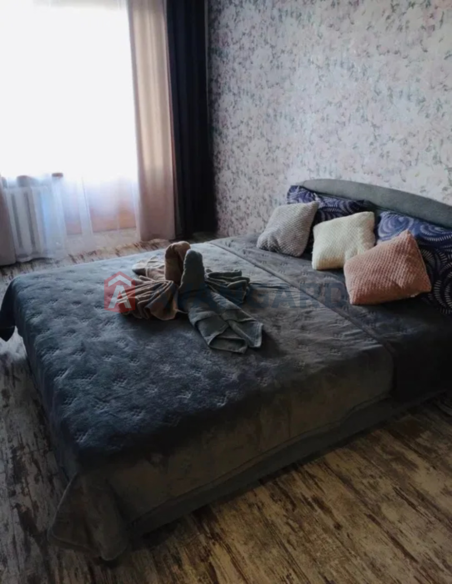 1 ��. ��������, 32/17/7 ��. �., 1/5 ������ ���� 2