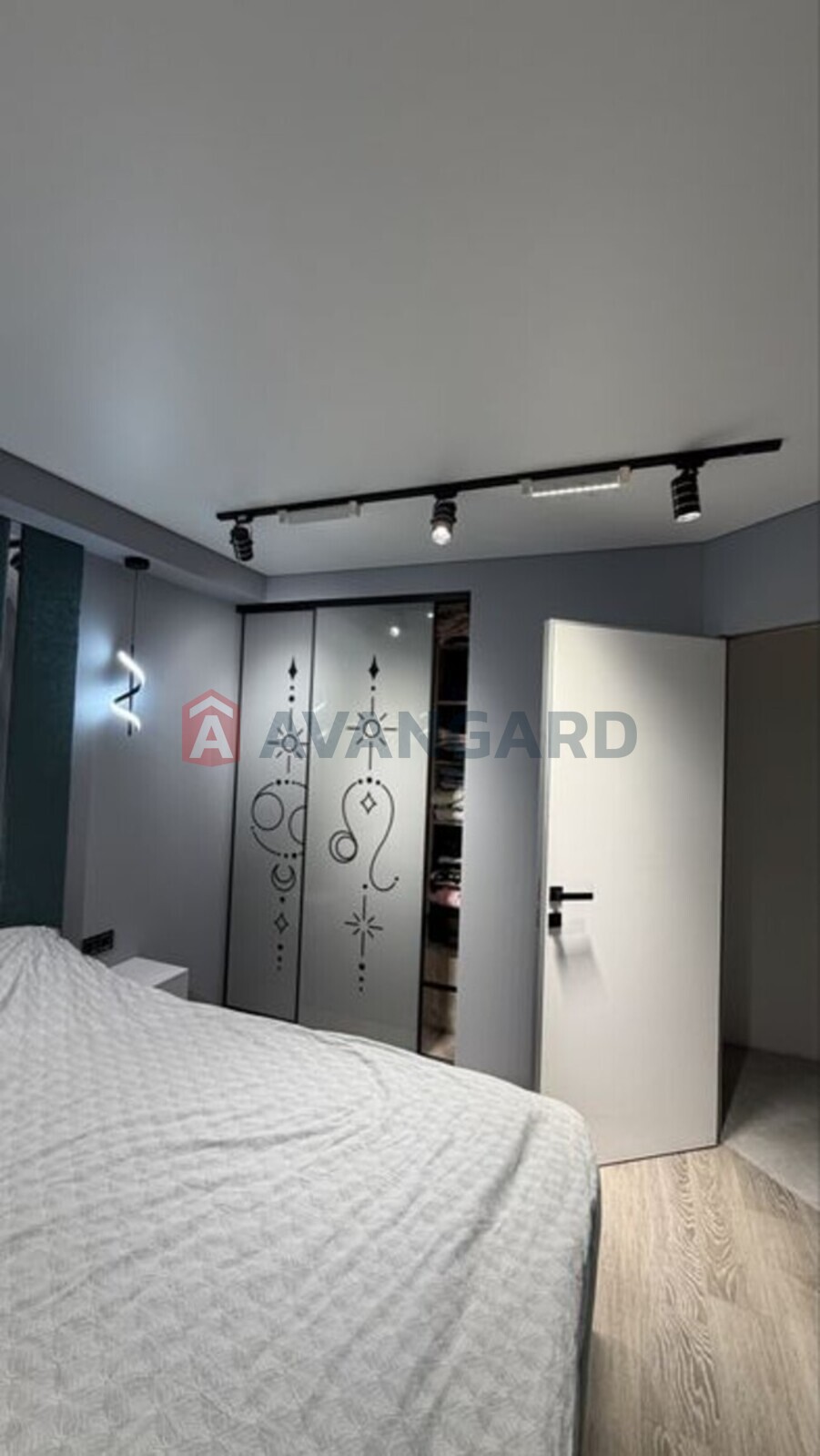 2 ��. ��������, 43/-/6 ��. �., 2/5 ������ ���� 13