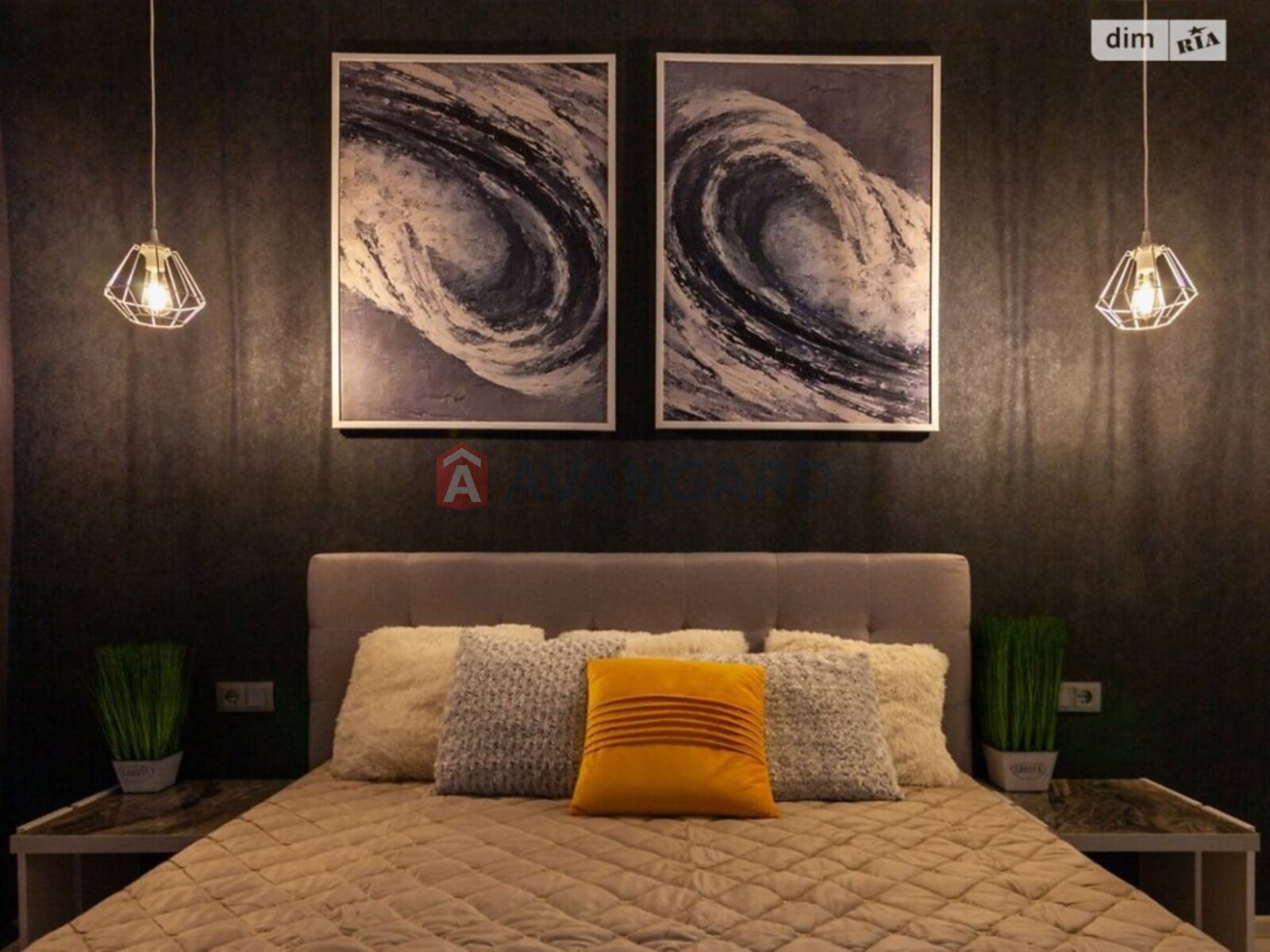 1 ��. ��������, 40/-/- ��. �., 4/10 ������ ���� 8