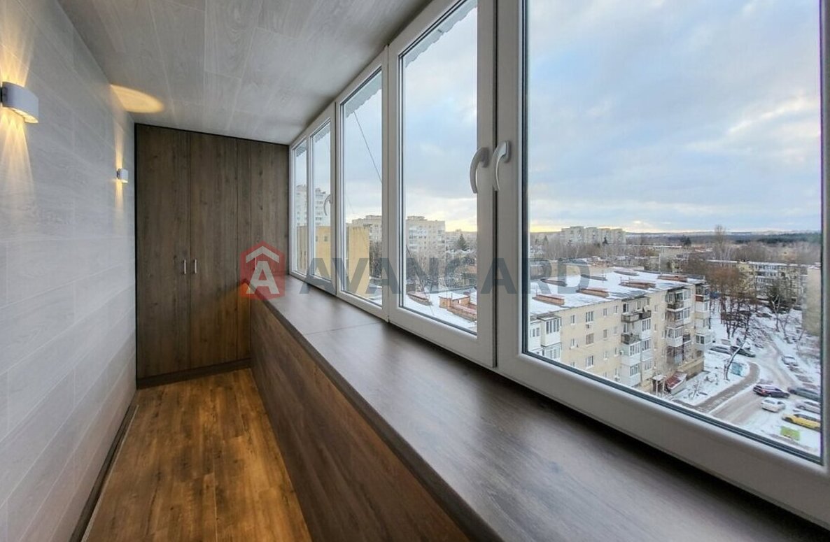 2 ��. ��������, 82/-/- ��. �., 8/9 ������ ���� 19