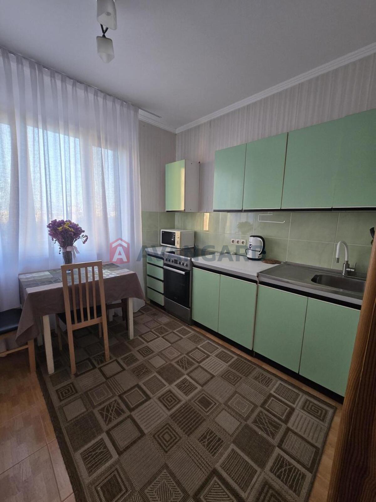 3 ��. ��������, 71/-/8 ��. �., 11/16 ������ ���� 7