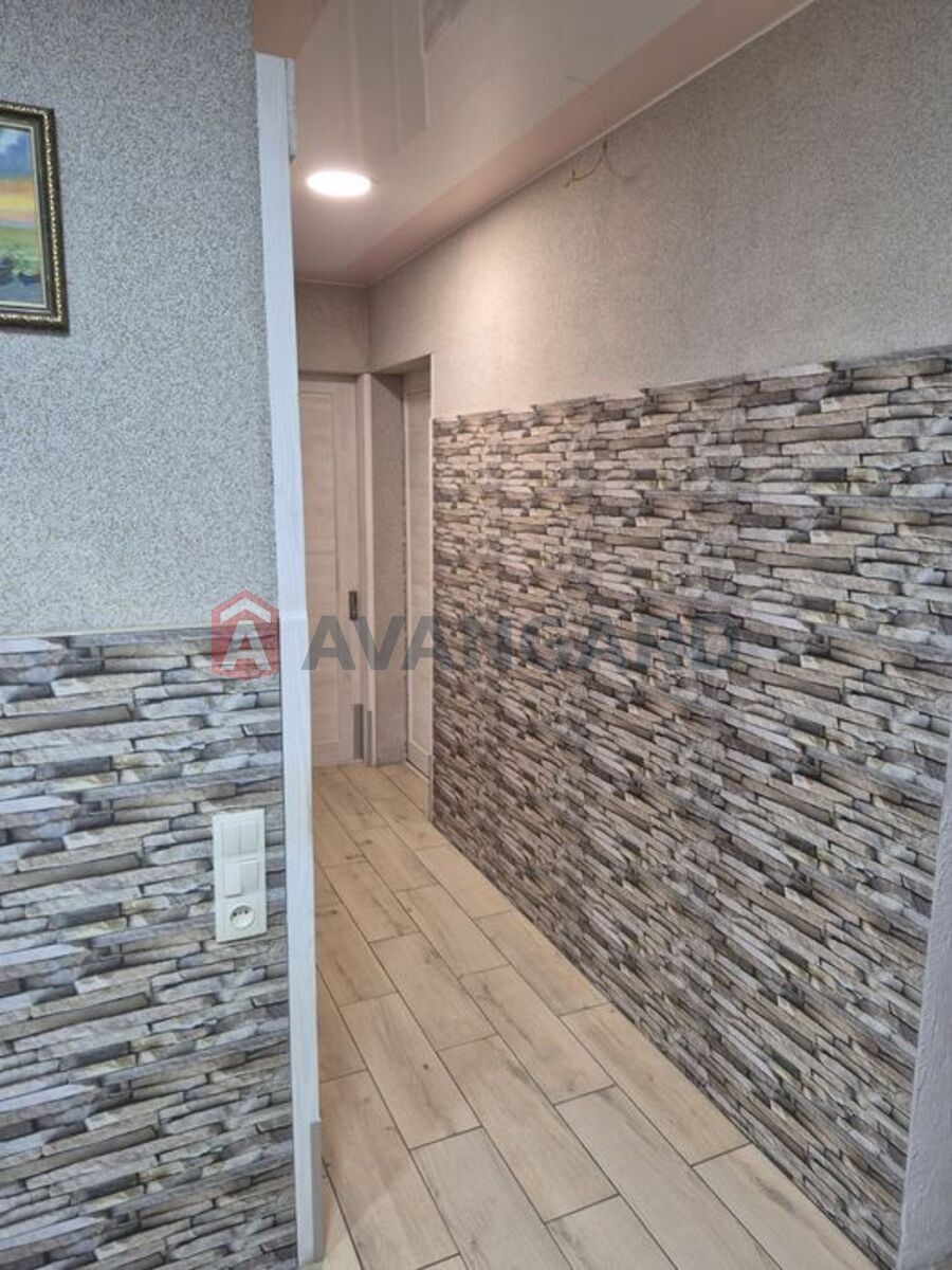 3 ��. ��������, 74/-/12 ��. �., 10/14 ������ ���� 18