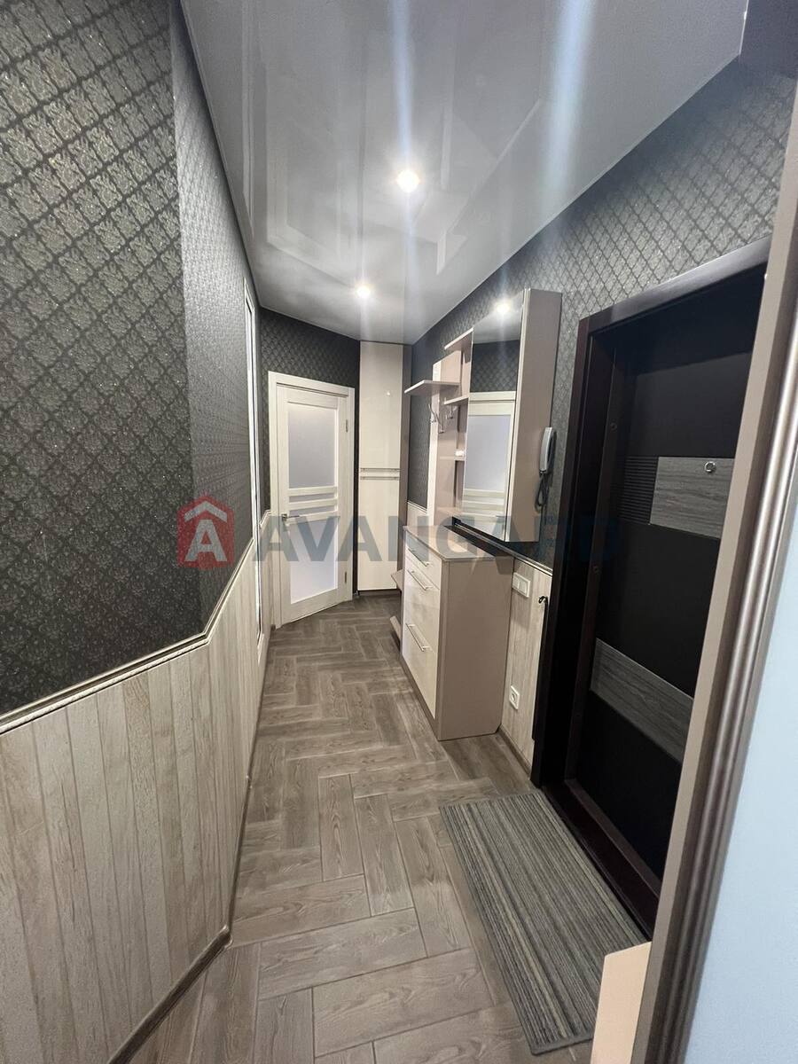 2 ��. ��������, 53/-/17 ��. �., 8/12 ������ ���� 6