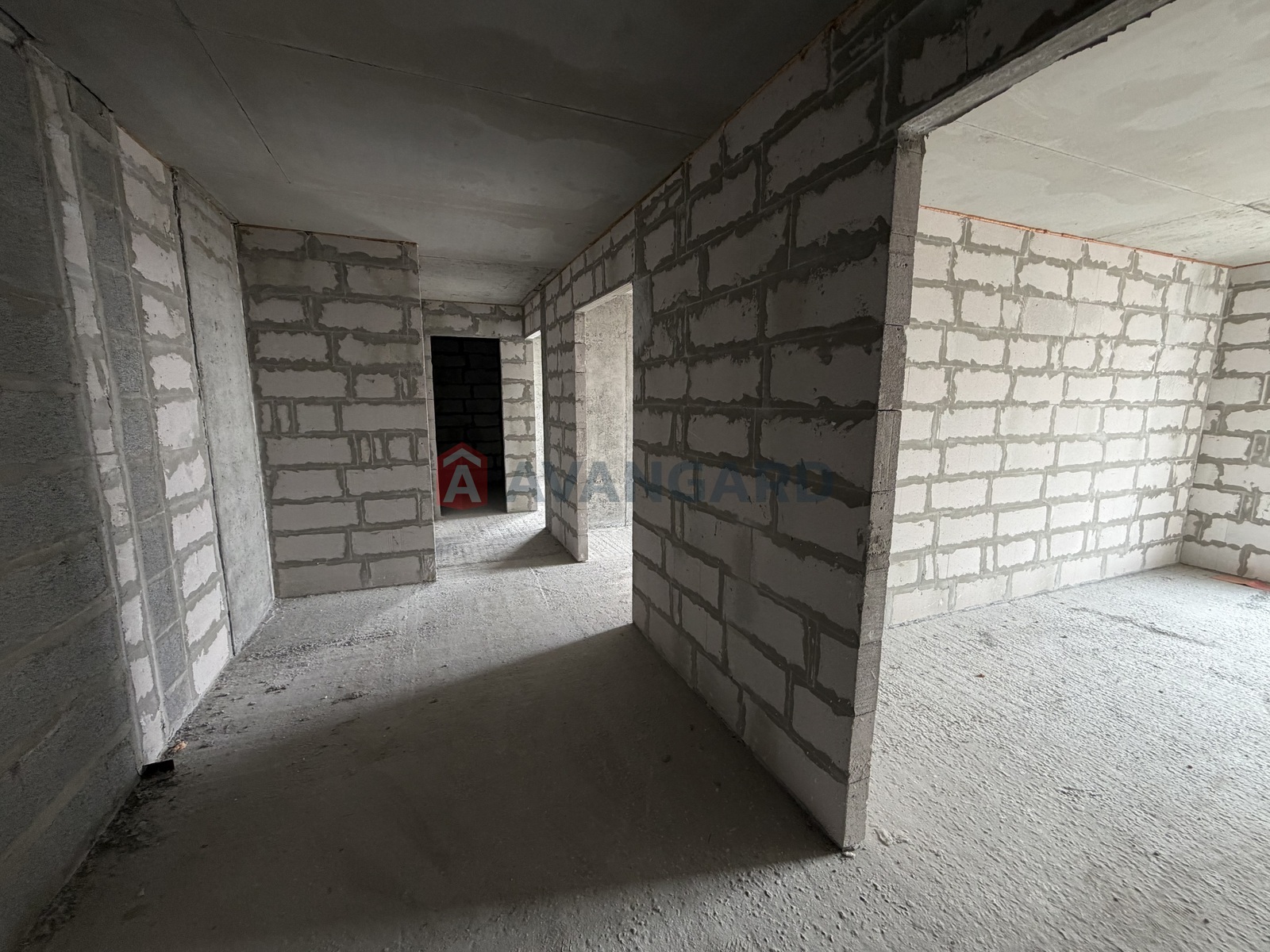 2 ��. ��������, 68/35/15 ��. �., 11/12 ������ ���� 6