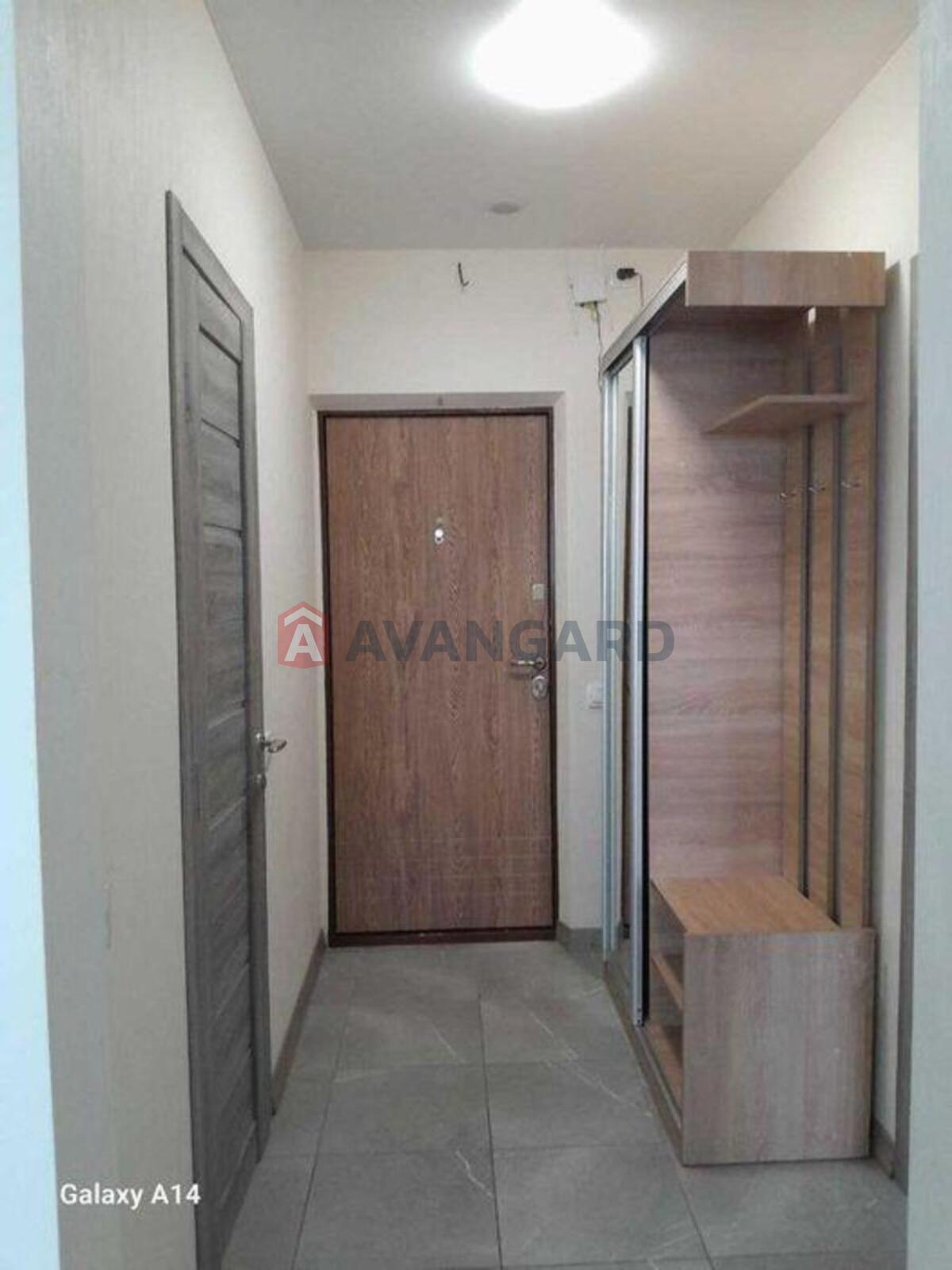 1 ��. ��������, 37/-/8 ��. �., 9/25 ������ ���� 18