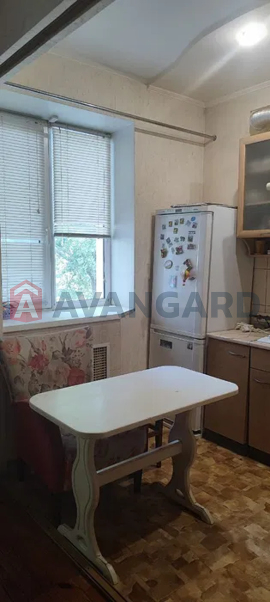 2 ��. ��������, 39/-/4 ��. �., 2/2 ������ ���� 6