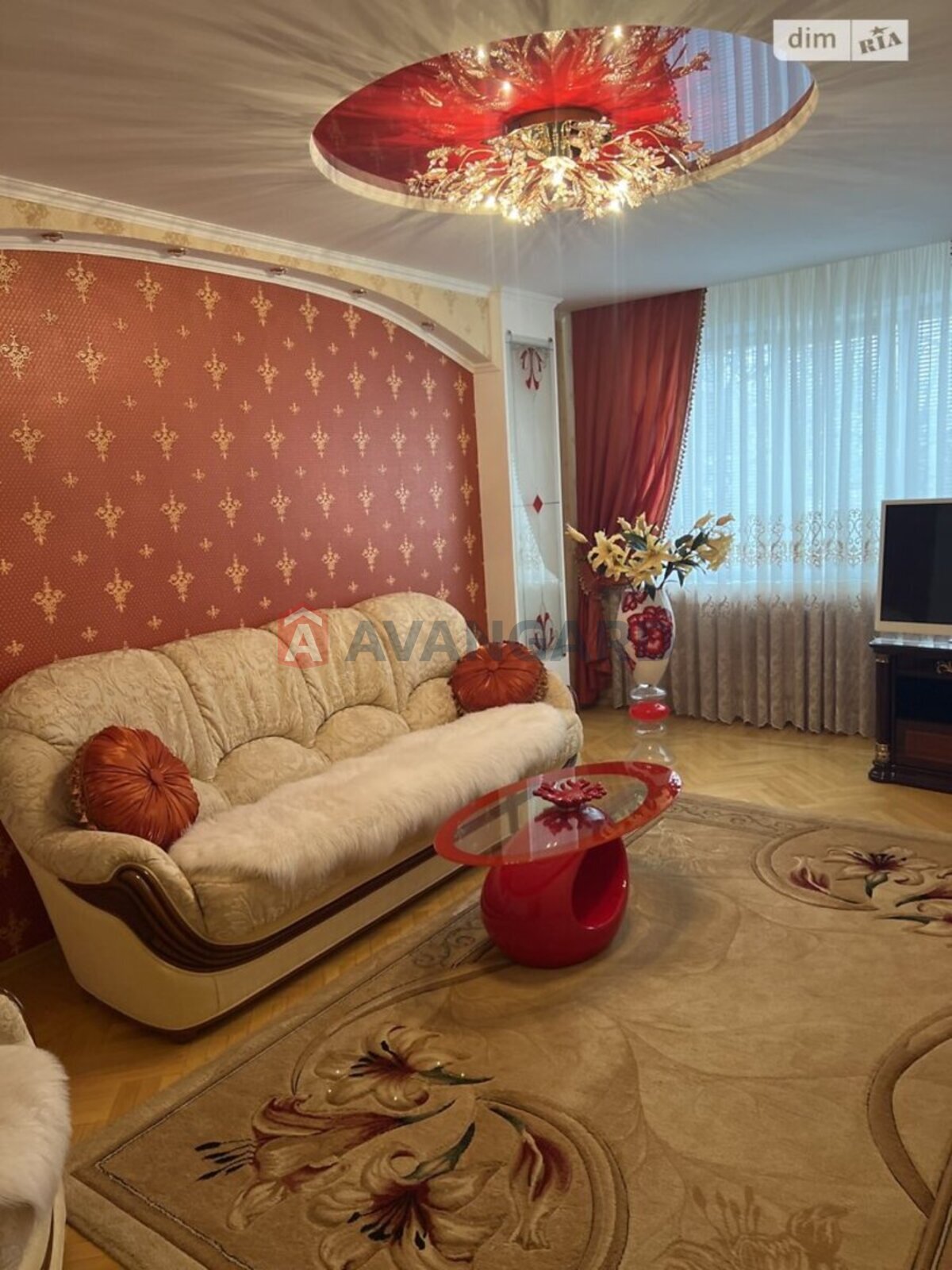 3 ��. ��������, 62/38/9 ��. �., 2/10 ������ ���� 4